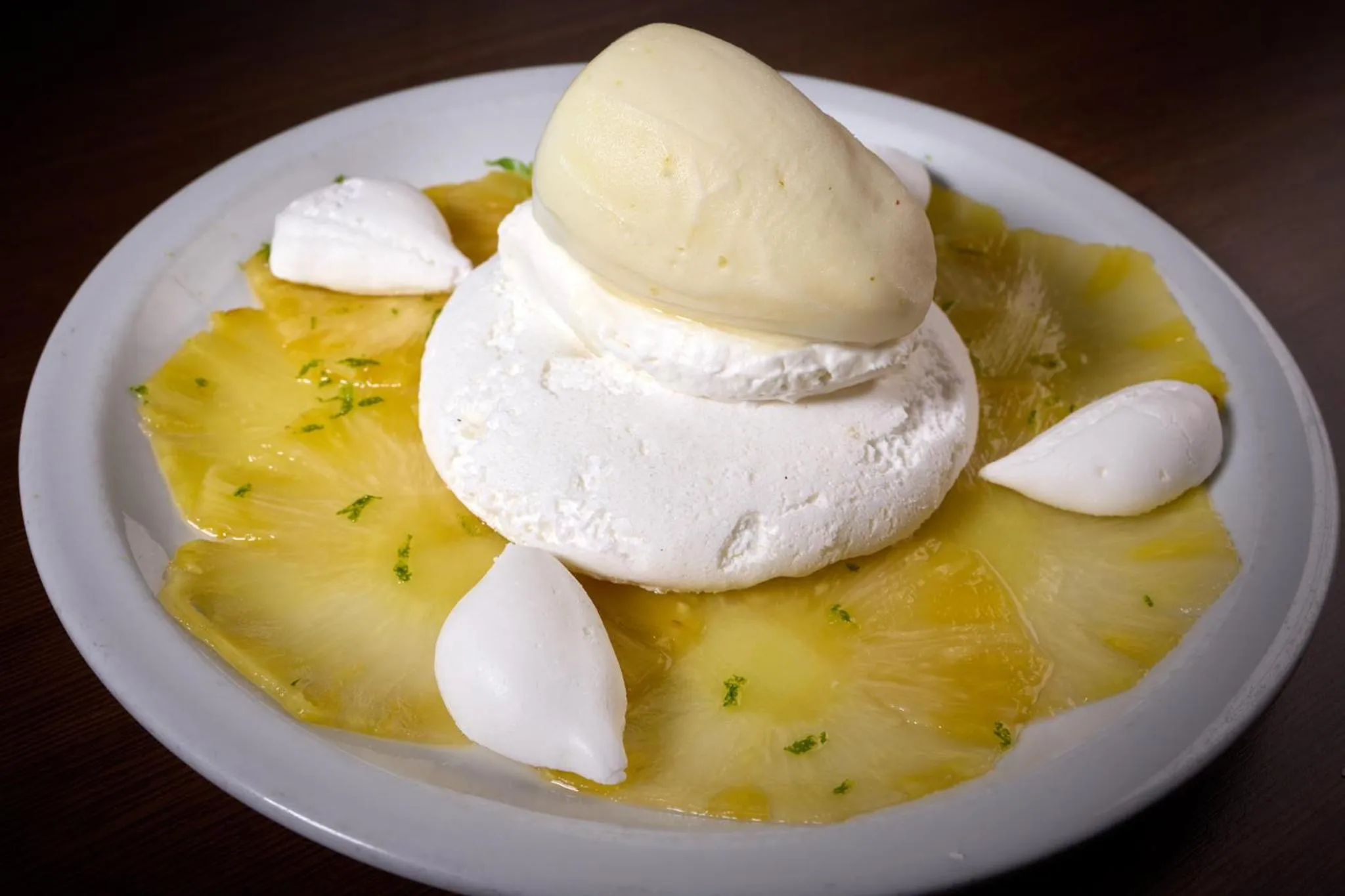 Restaurant/places to eat in Hôtel Roissy