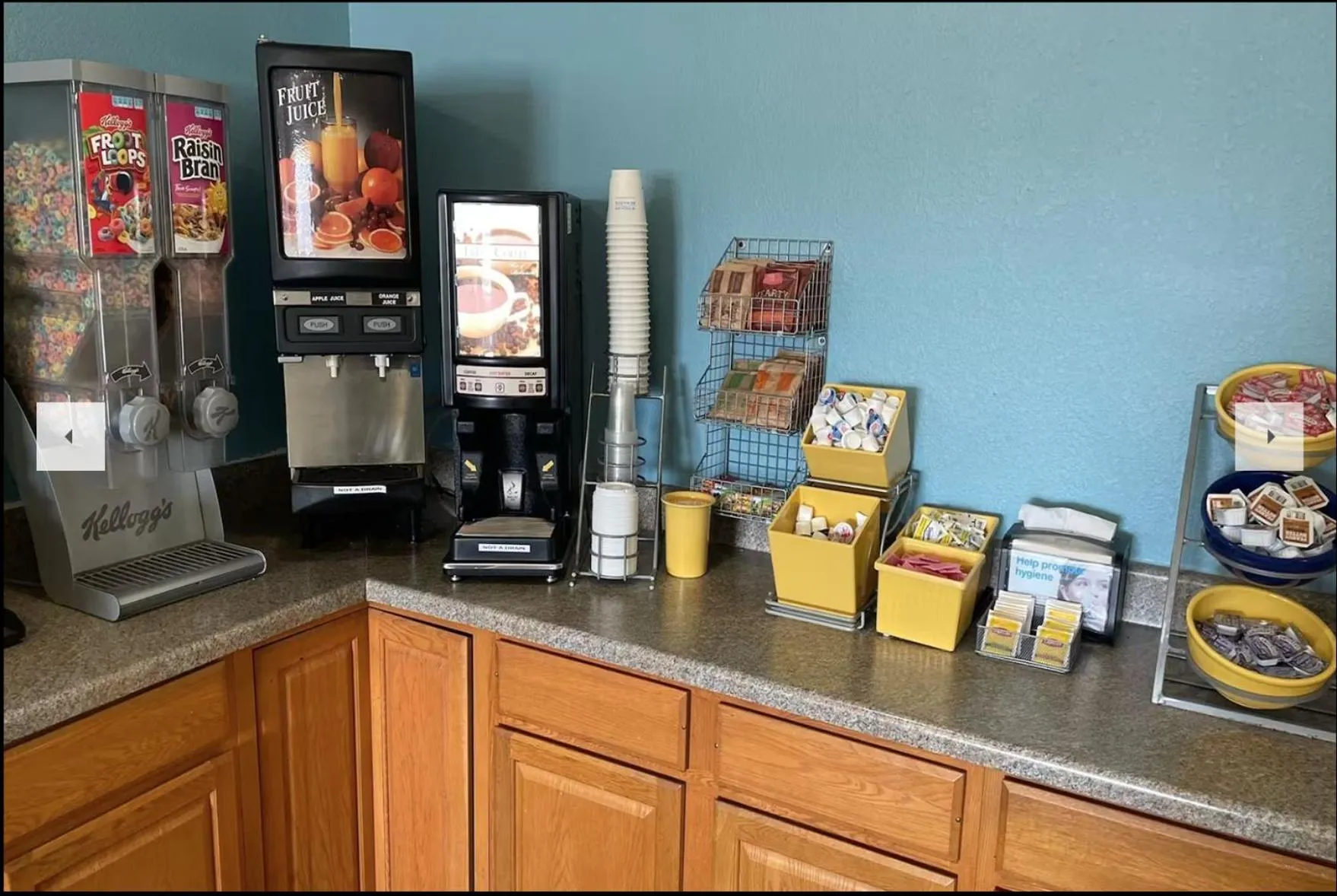 Breakfast in Days Inn by Wyndham Hannibal