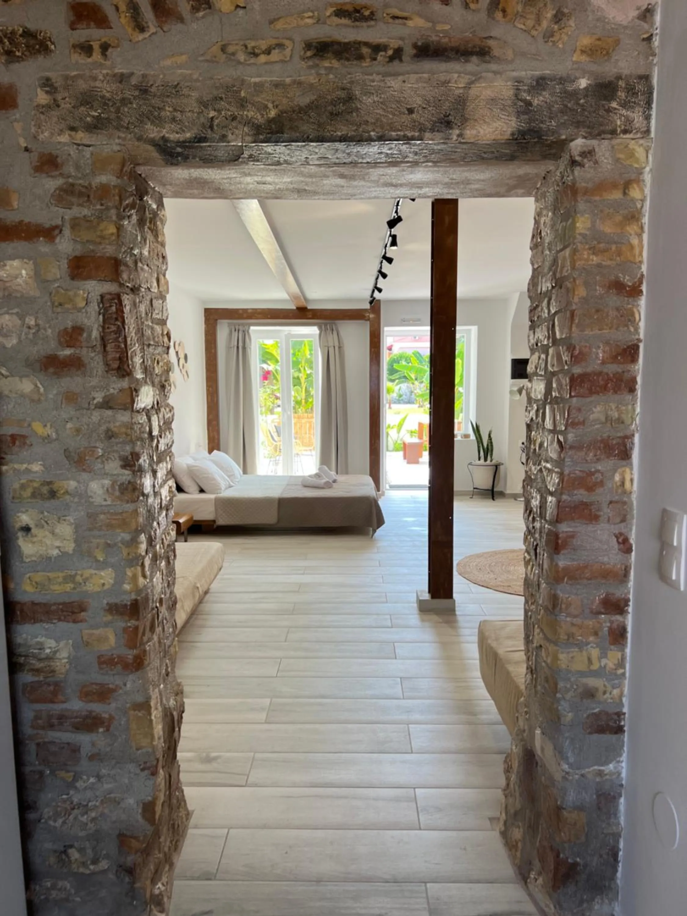 Photo of the whole room, Bed in Greco Mare