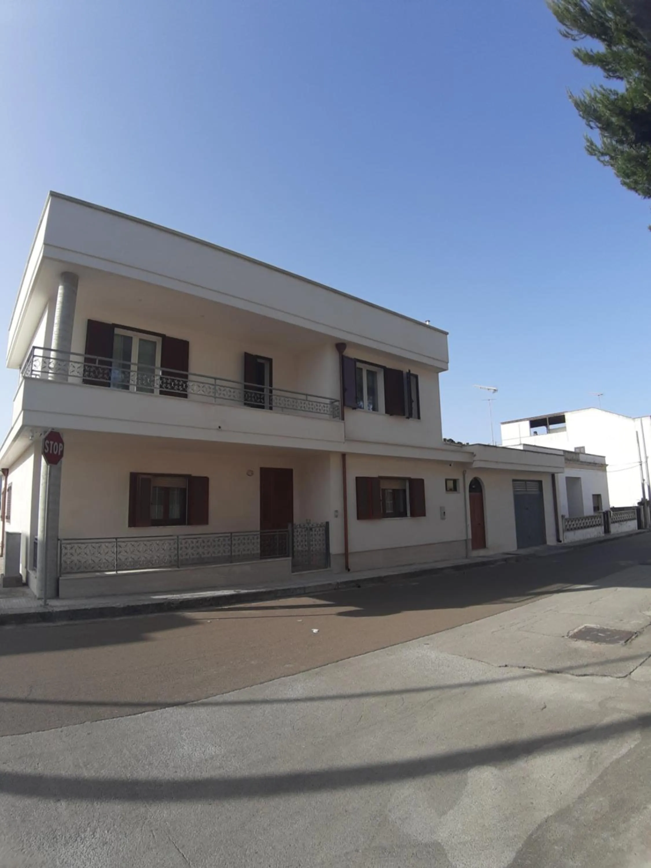 Property building in aestatisdomus