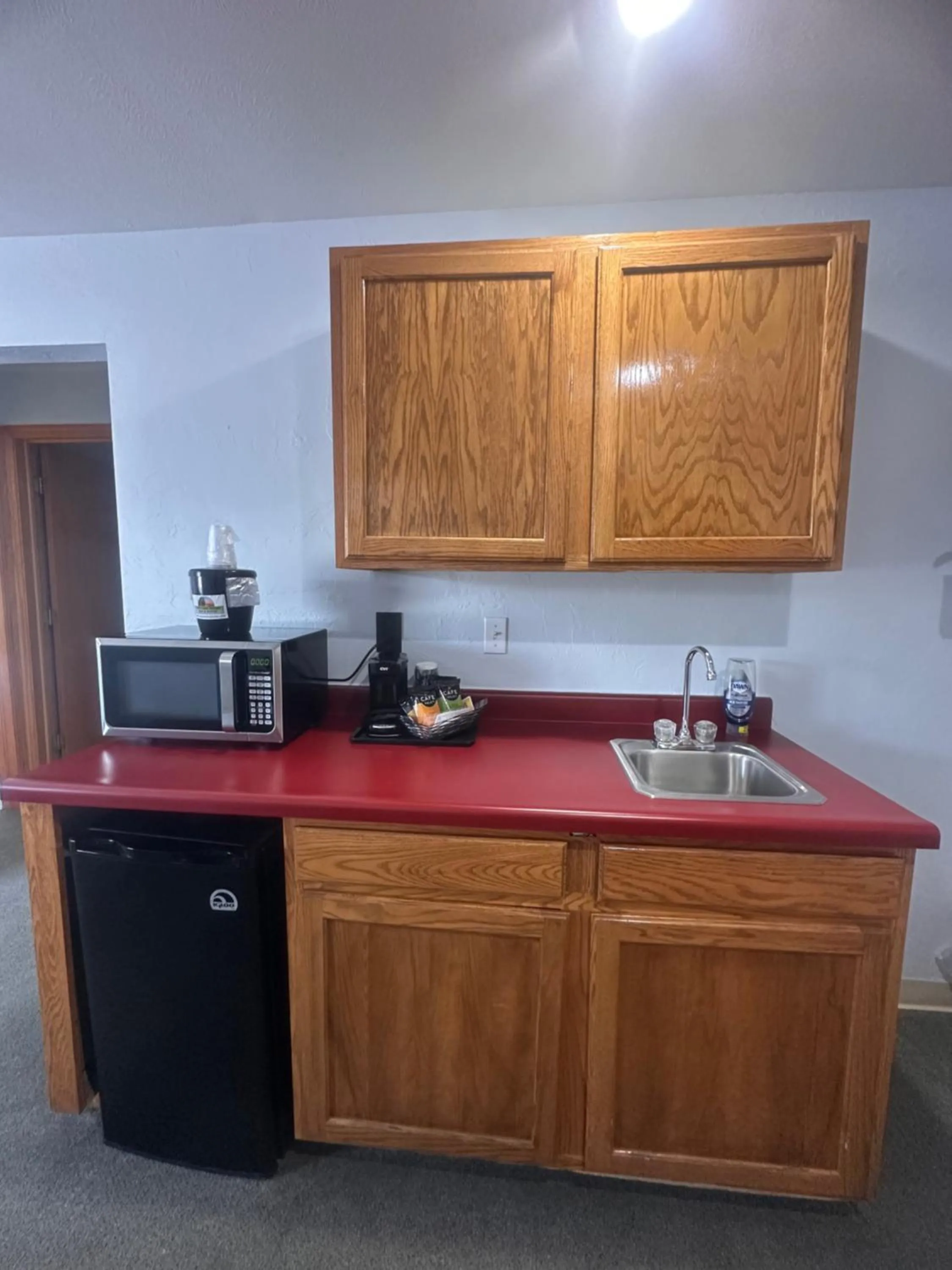 Pictured Rocks Inn and Suites