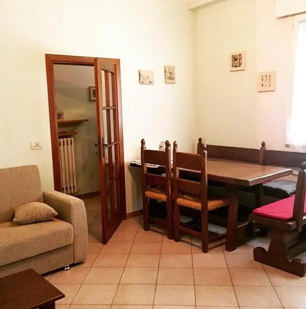 Seating area in Da Scilla