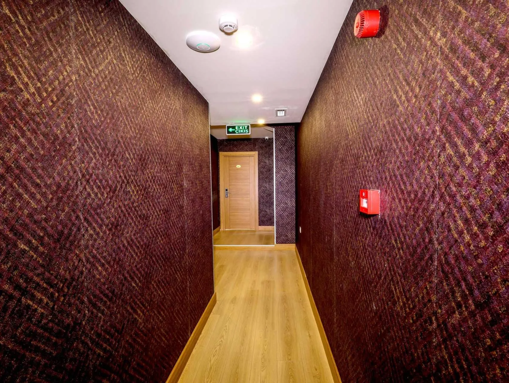 Area and facilities in Grand Elmira Suites