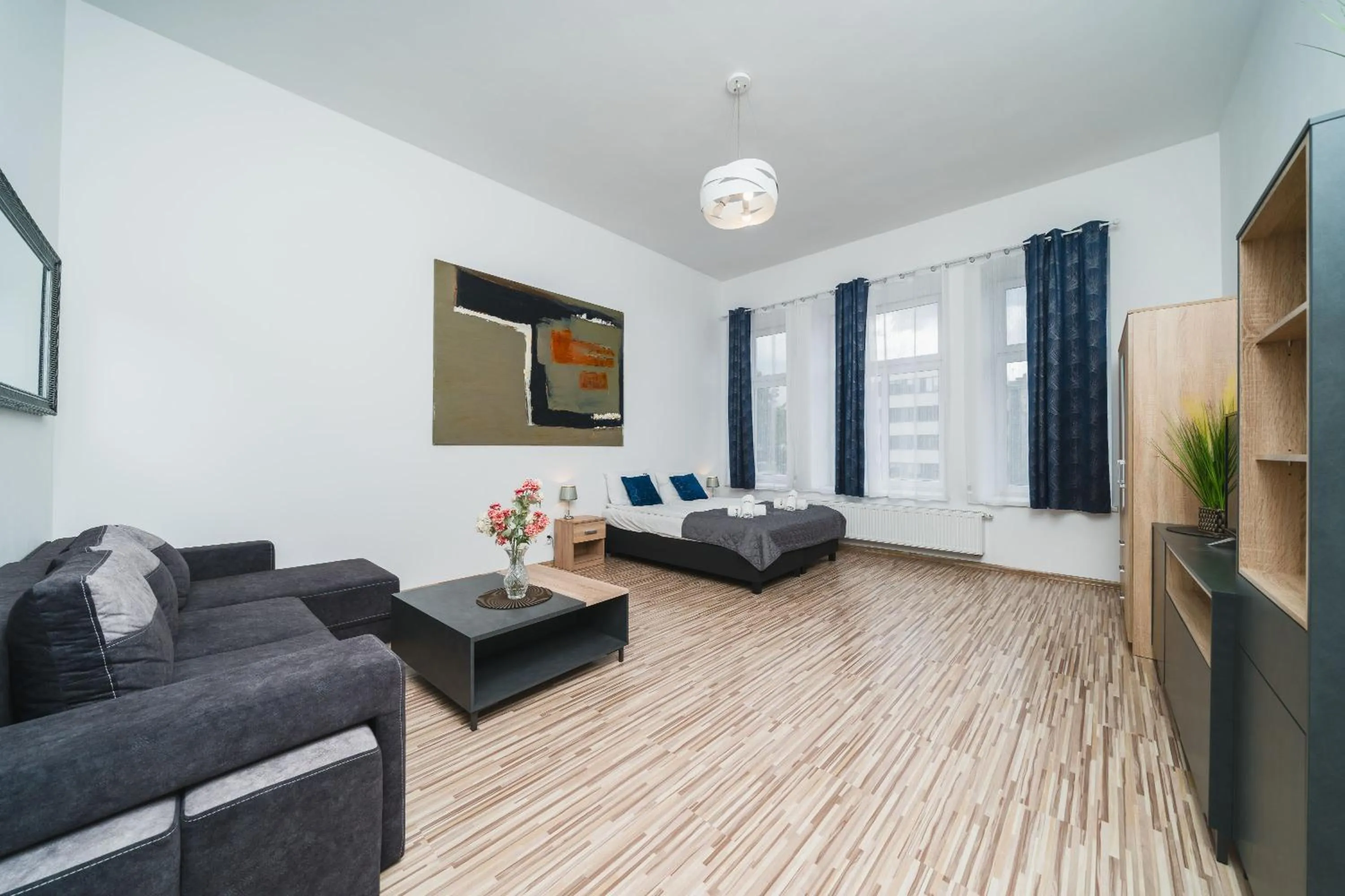 TV and multimedia in Barbakan Residence Old Town