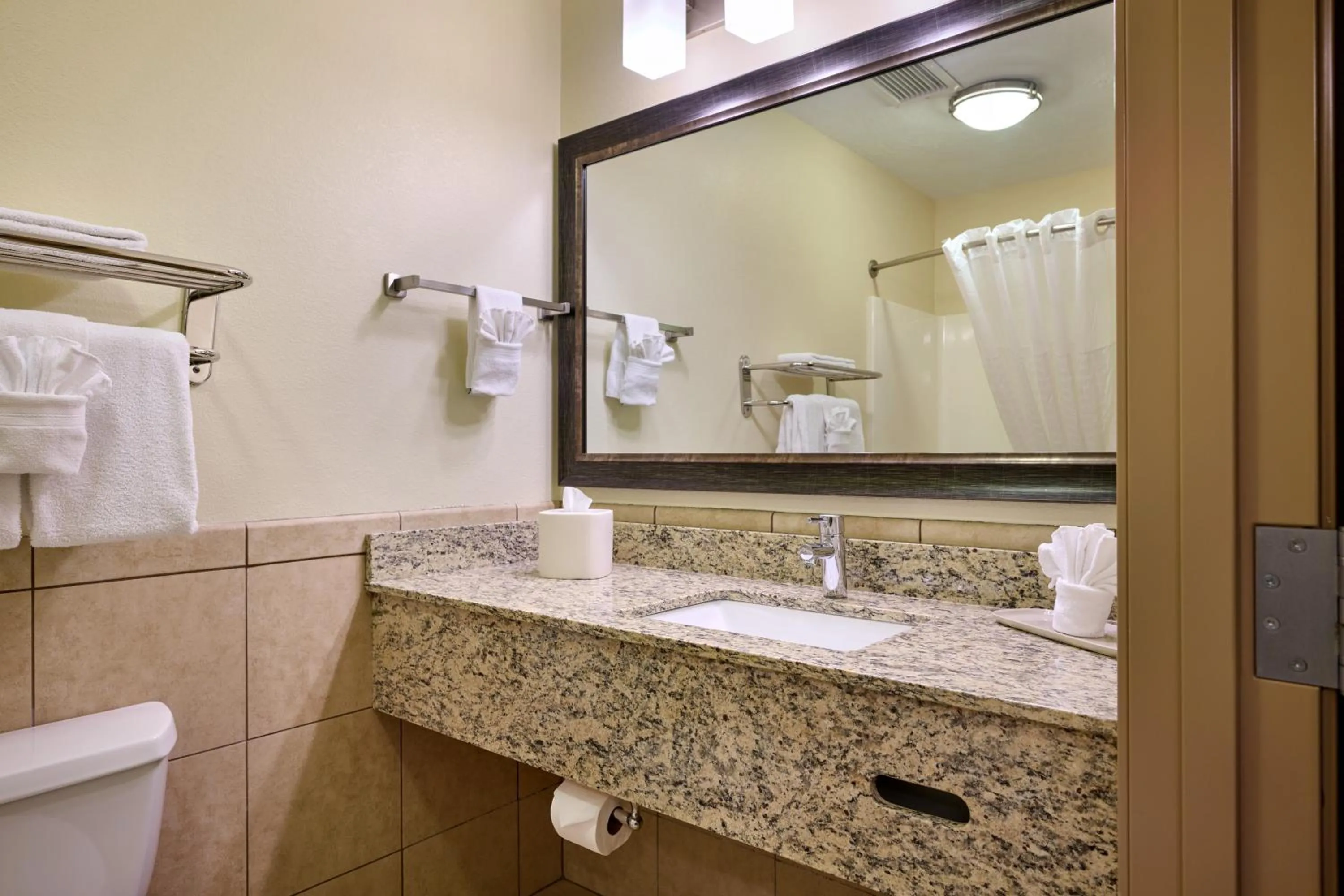 Bathroom in Mountain Valley Lodge Hailey Sun Valley
