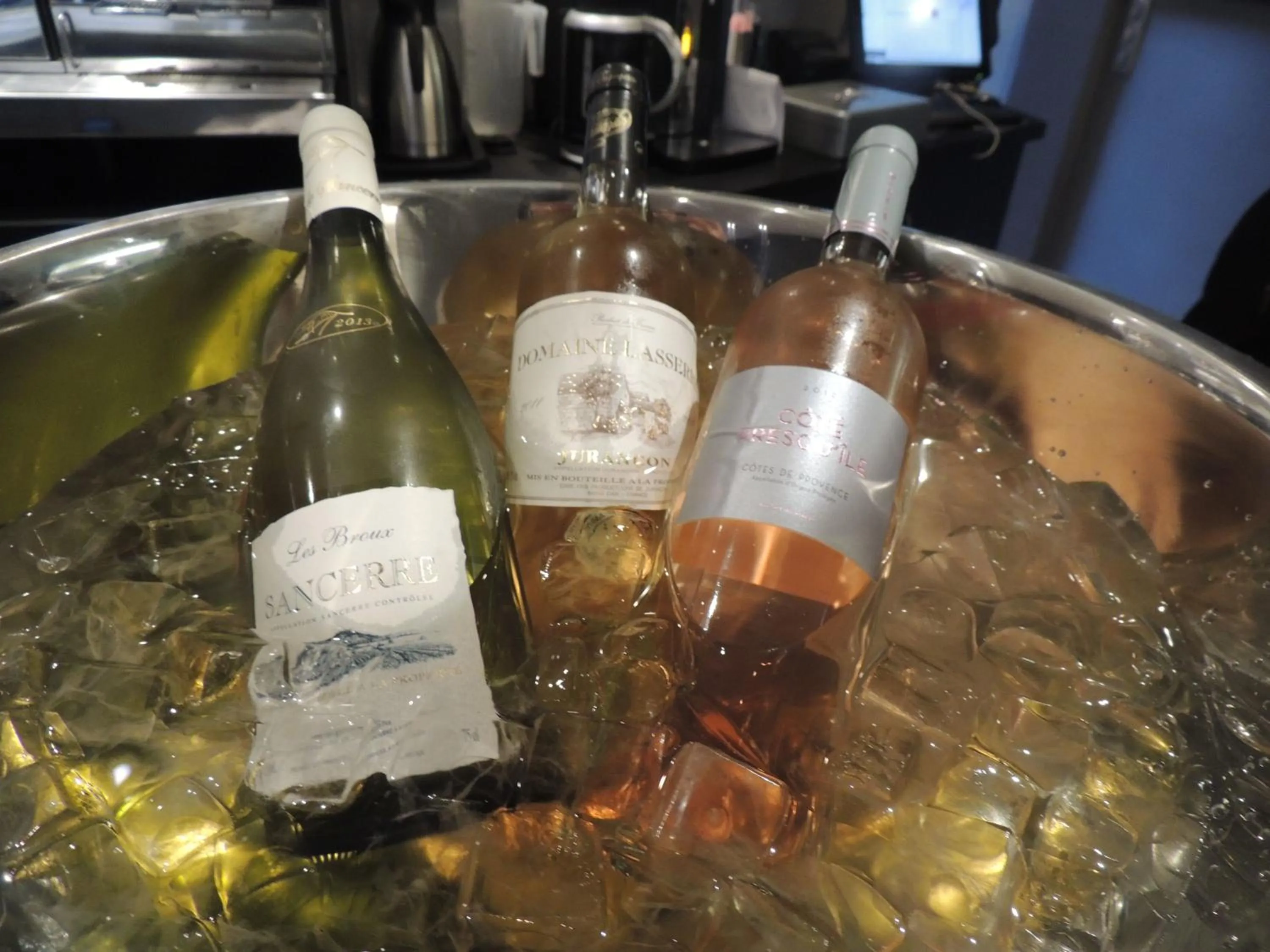 Restaurant/places to eat in Hôtel Eden Opéra