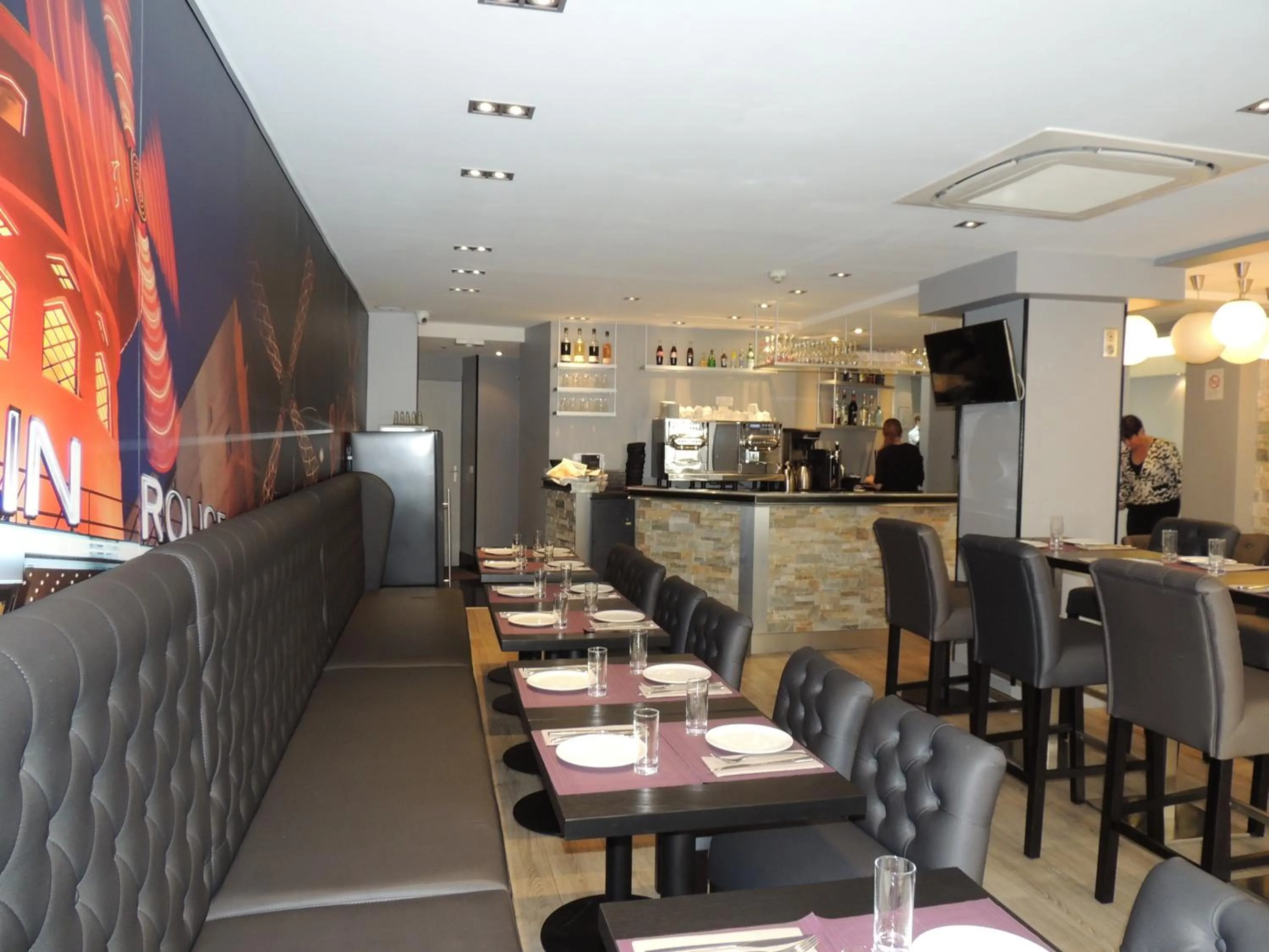 Restaurant/places to eat in Hôtel Eden Opéra