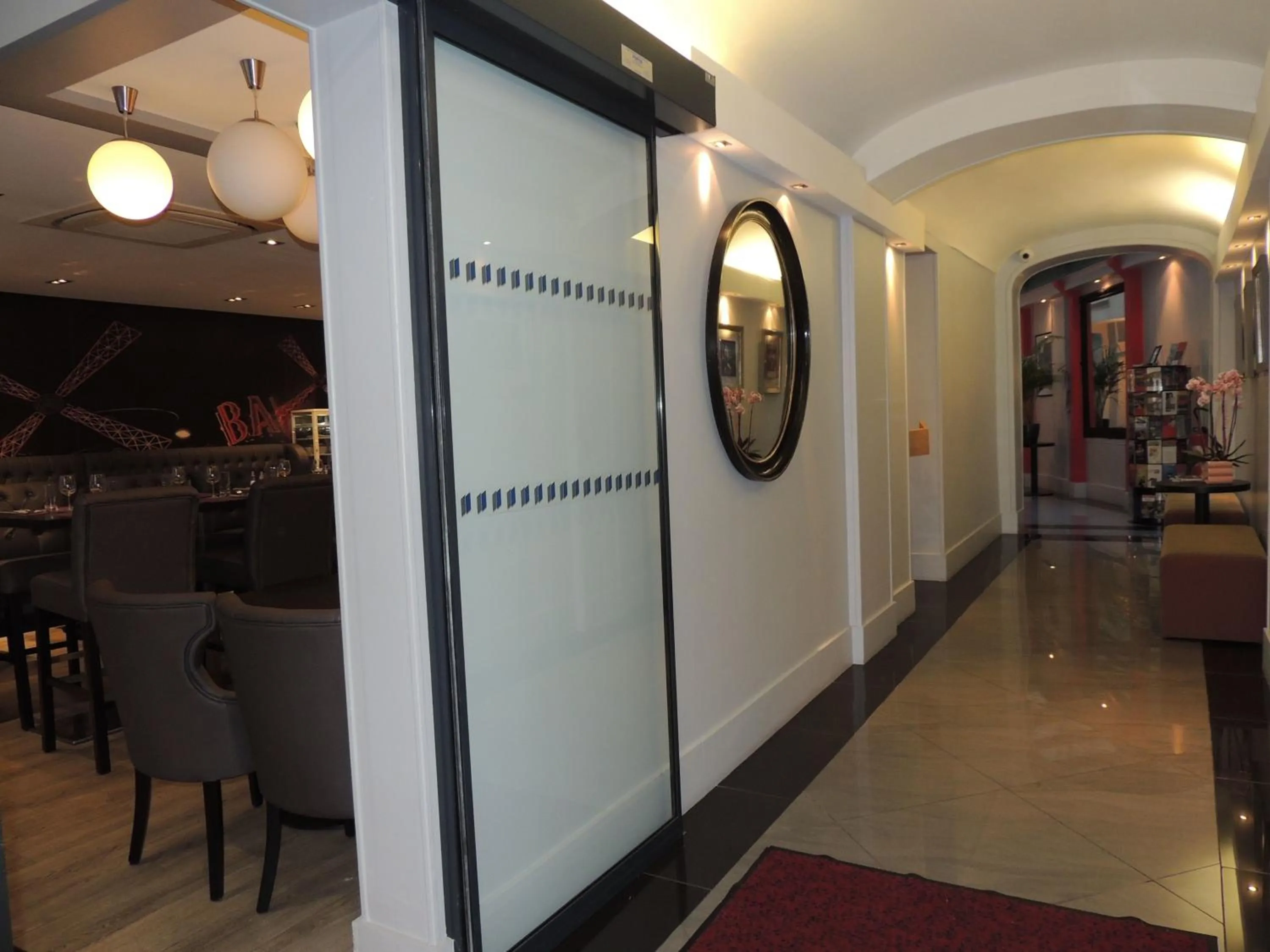 Lobby or reception in Hôtel Eden Opéra