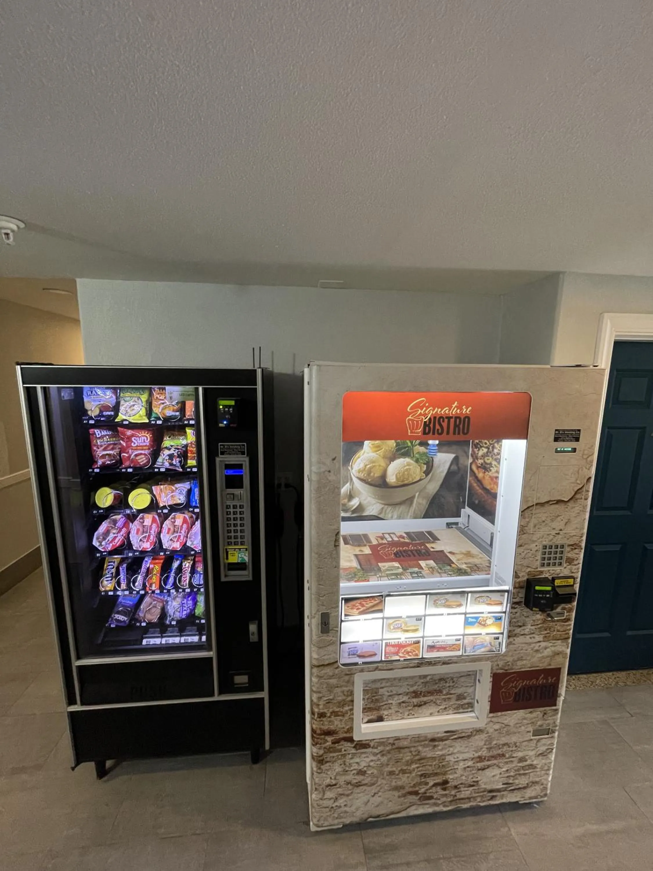 Property building in Hawthorn Extended Stay by Wyndham Hobbs