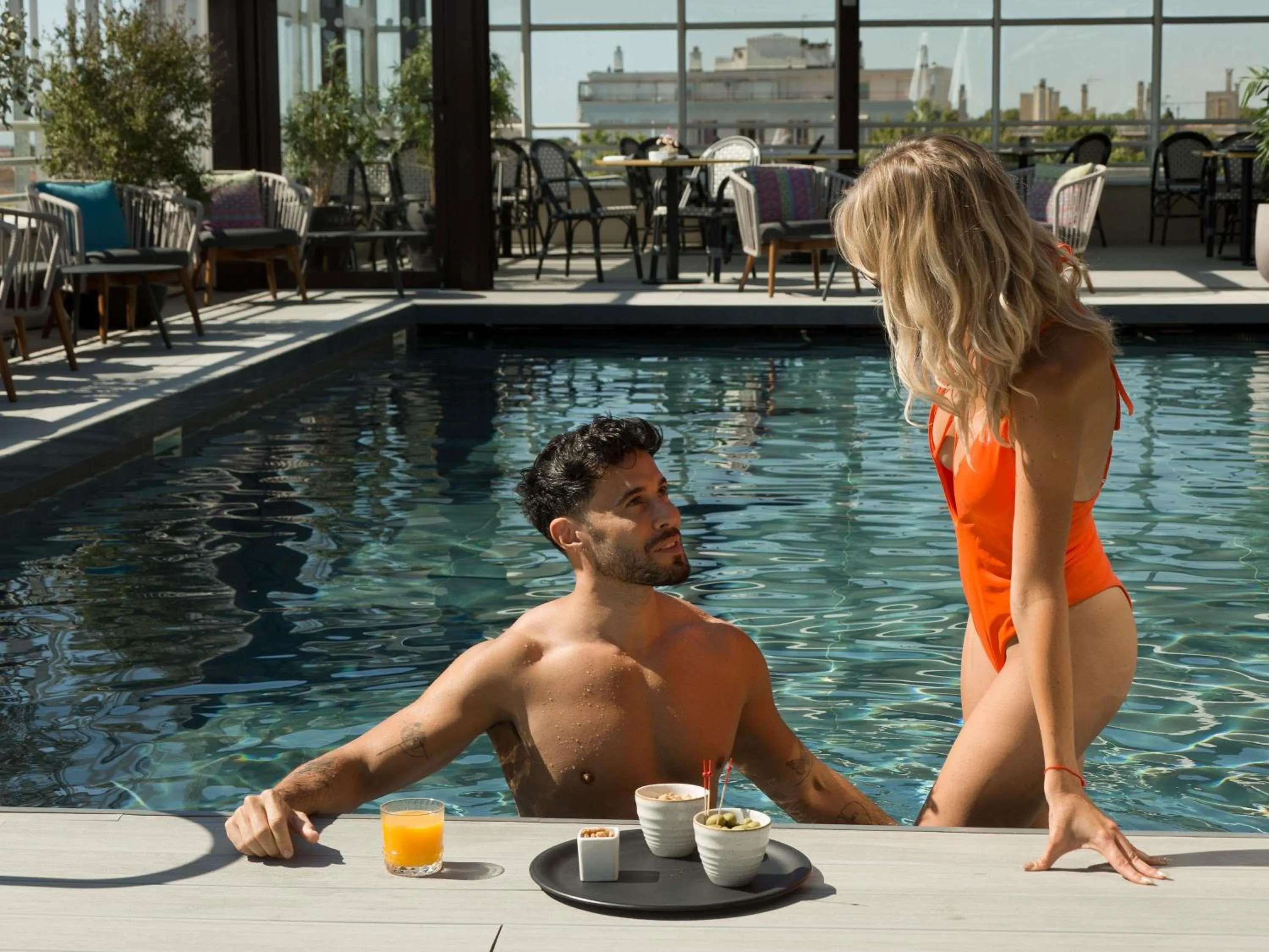 Lounge or bar in Pullman La Pléiade Montpellier Centre