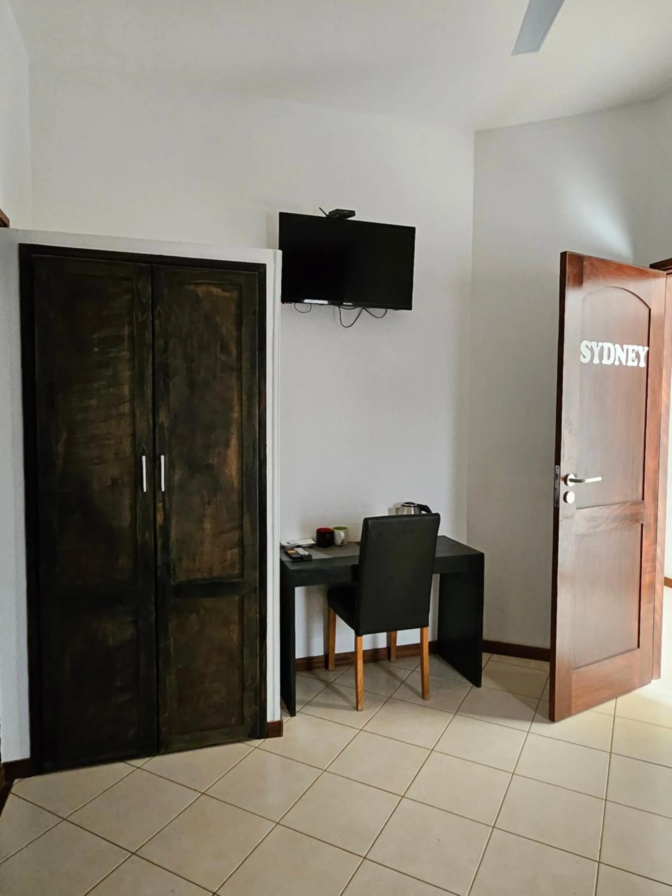 Blue Eagle Guesthouse - Casa de hospedes