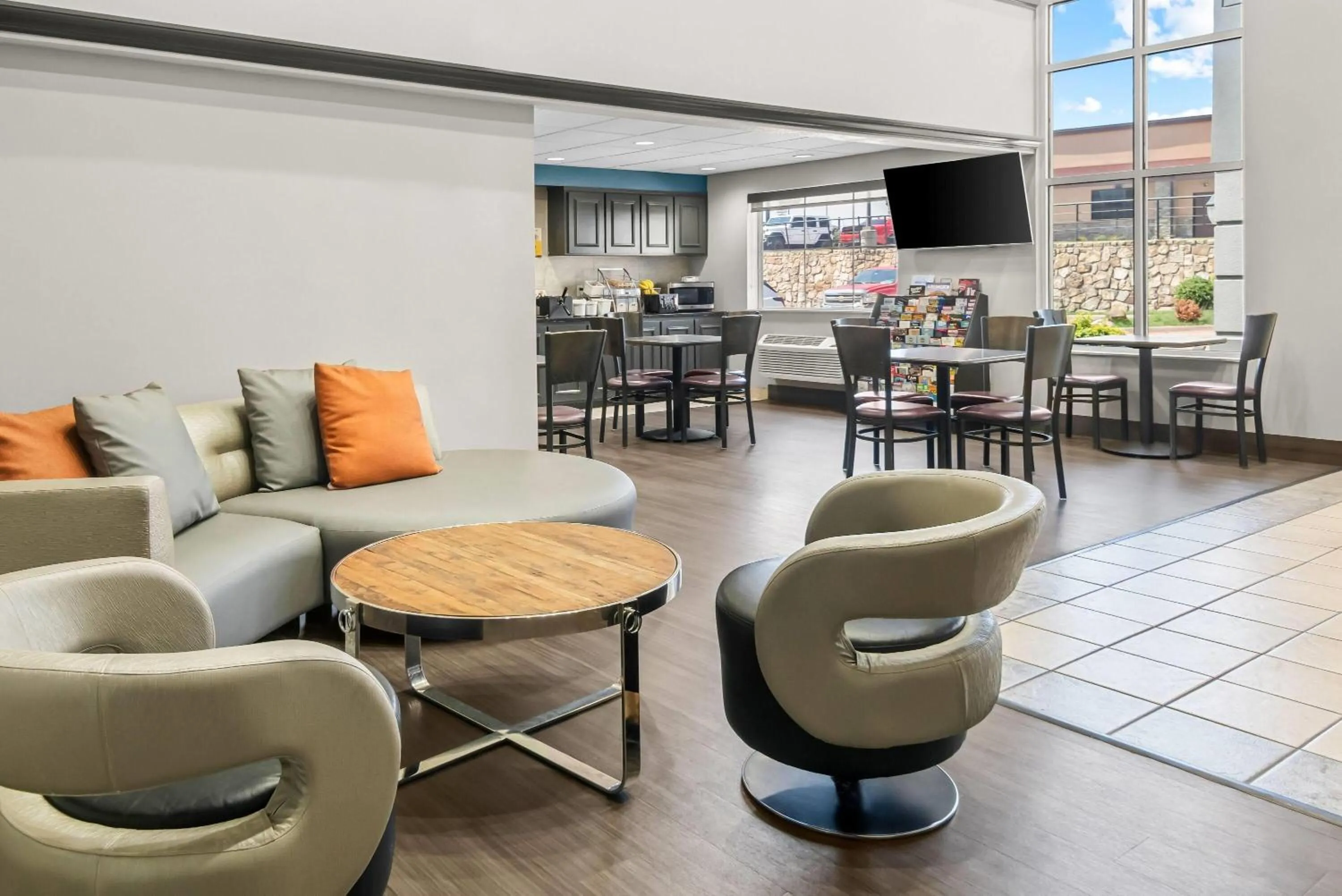 Lobby or reception in Super 8 by Wyndham Weatherford