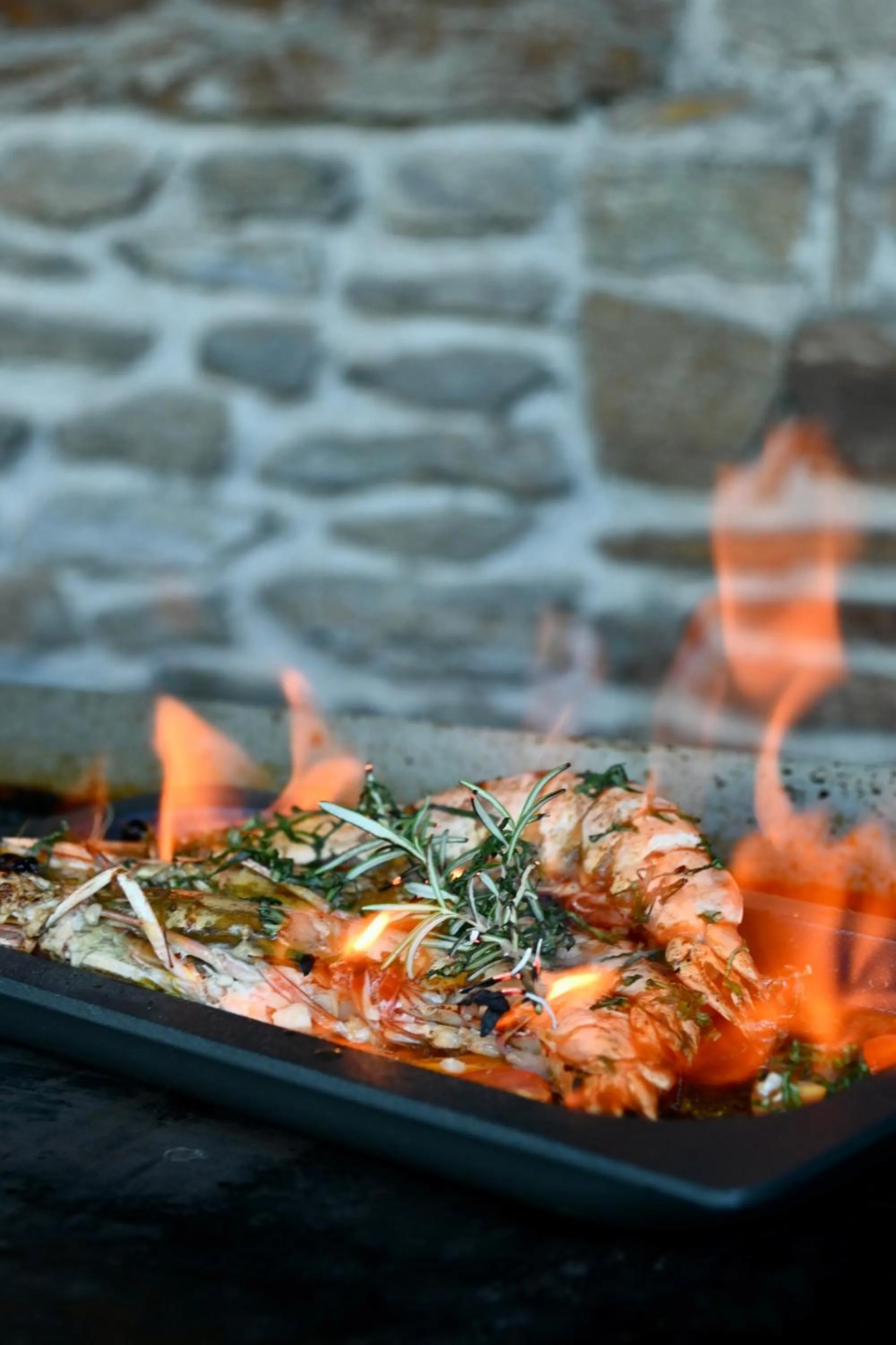 BBQ facilities in Hôtel Le Provençal - Rénové en 2025 - Bord de Mer