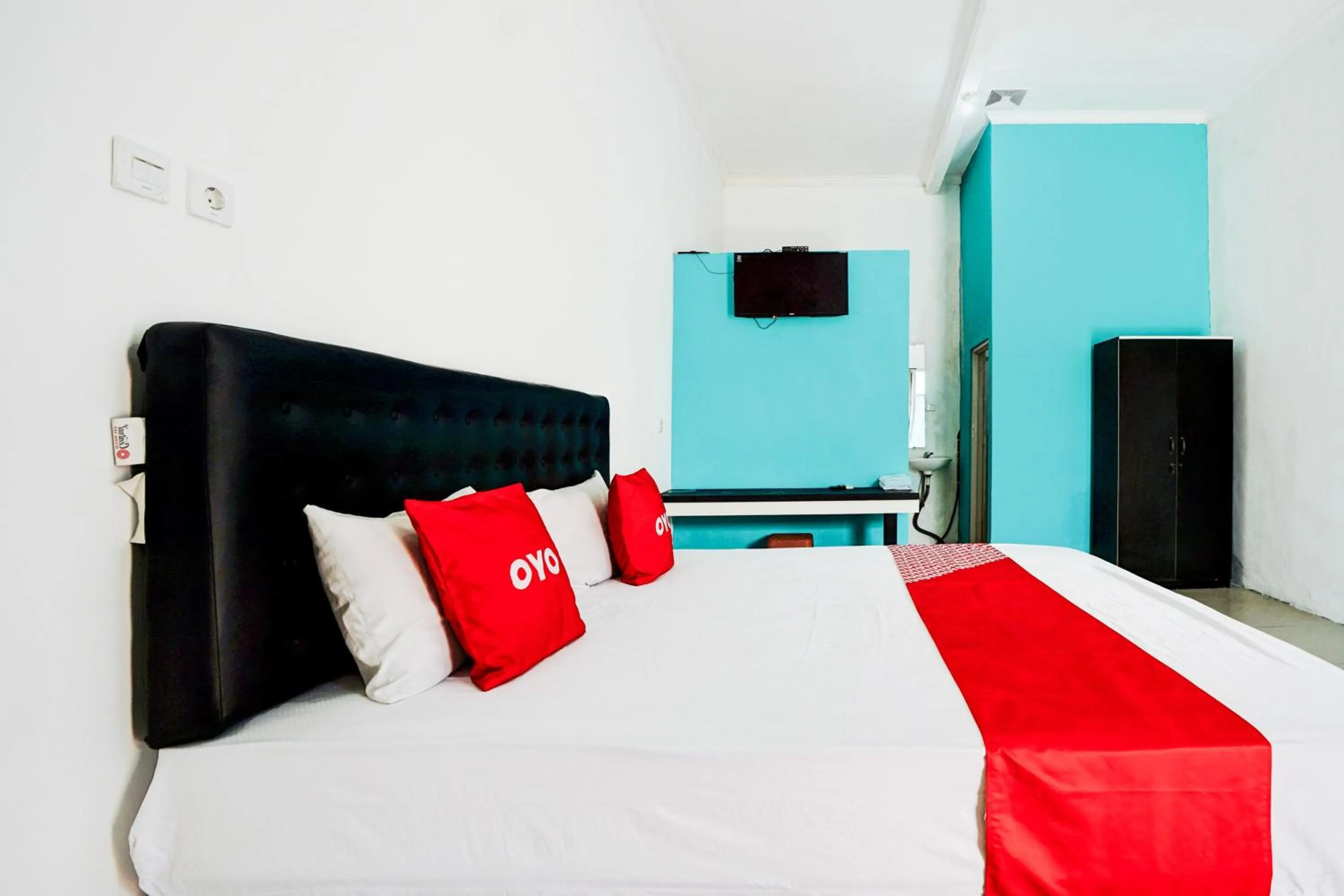 Bedroom in Hotel O Mojoanyar Near Terminal Bis Mojokerto