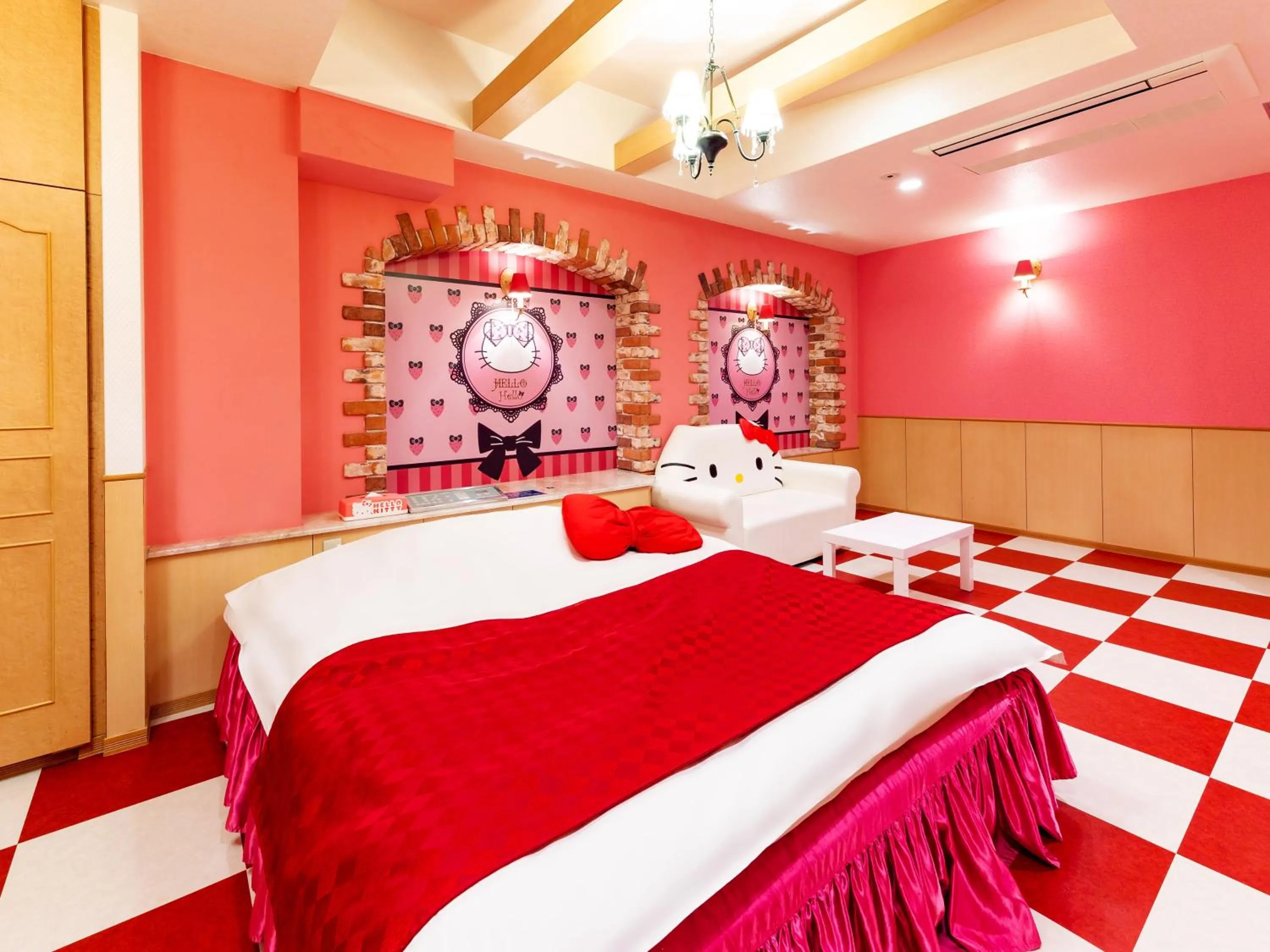 Bed in Hotel Mine (Love Hotel)