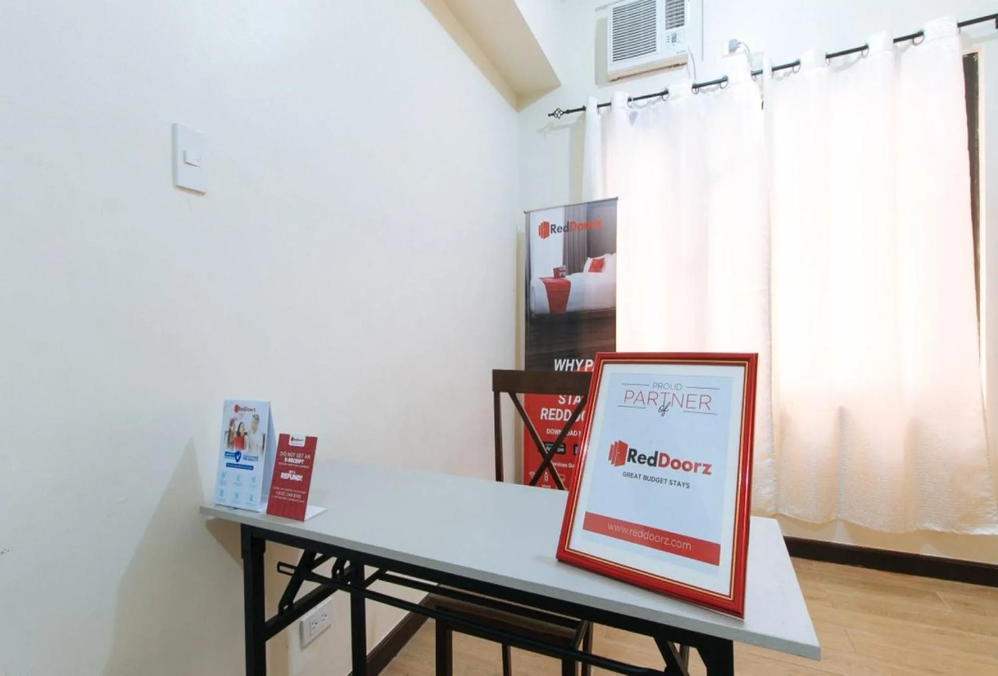 Lobby or reception in RedDoorz near Cebu Metropolitan Cathedral