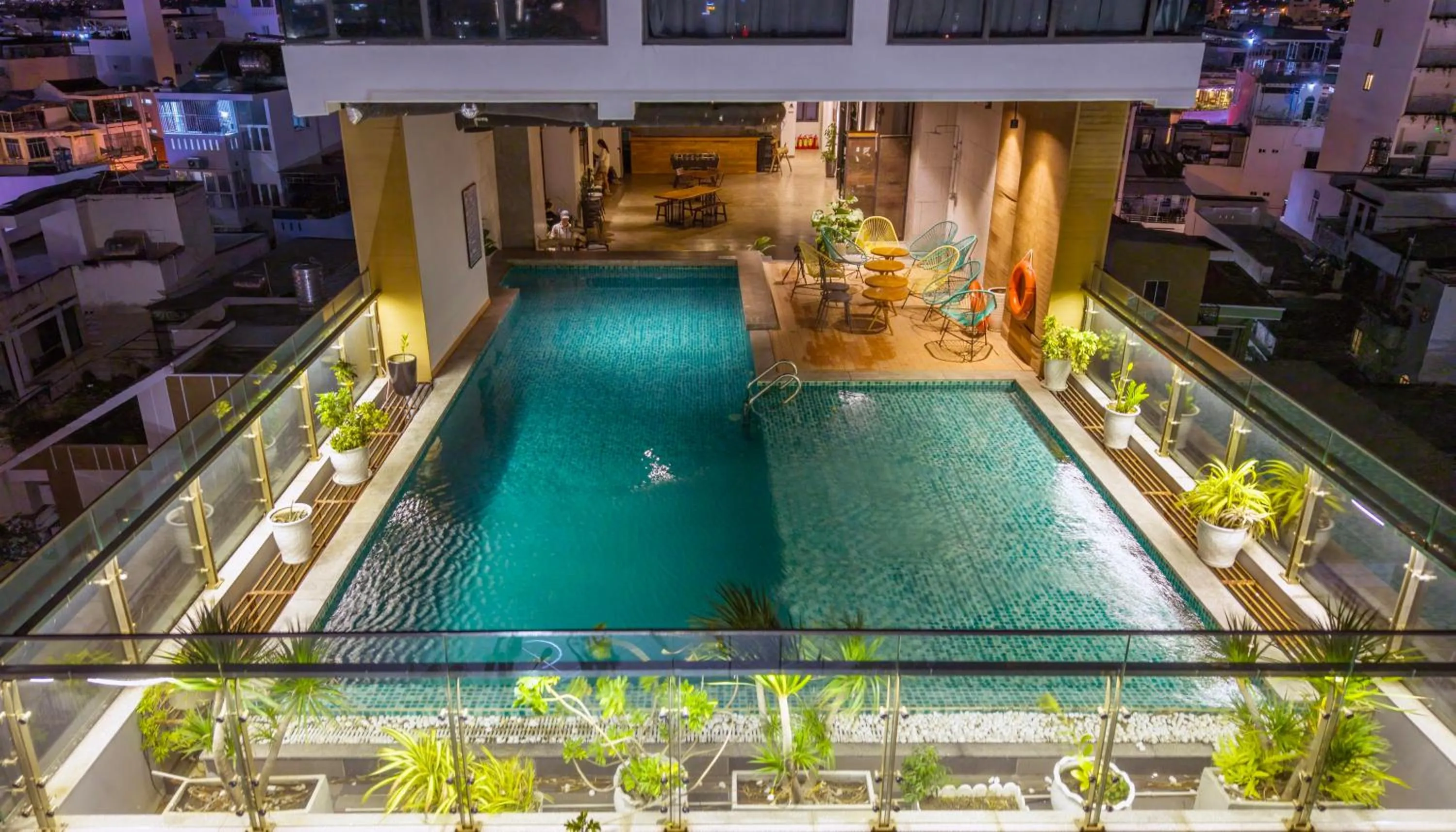 Swimming pool in Em Oi Boutique Hotel
