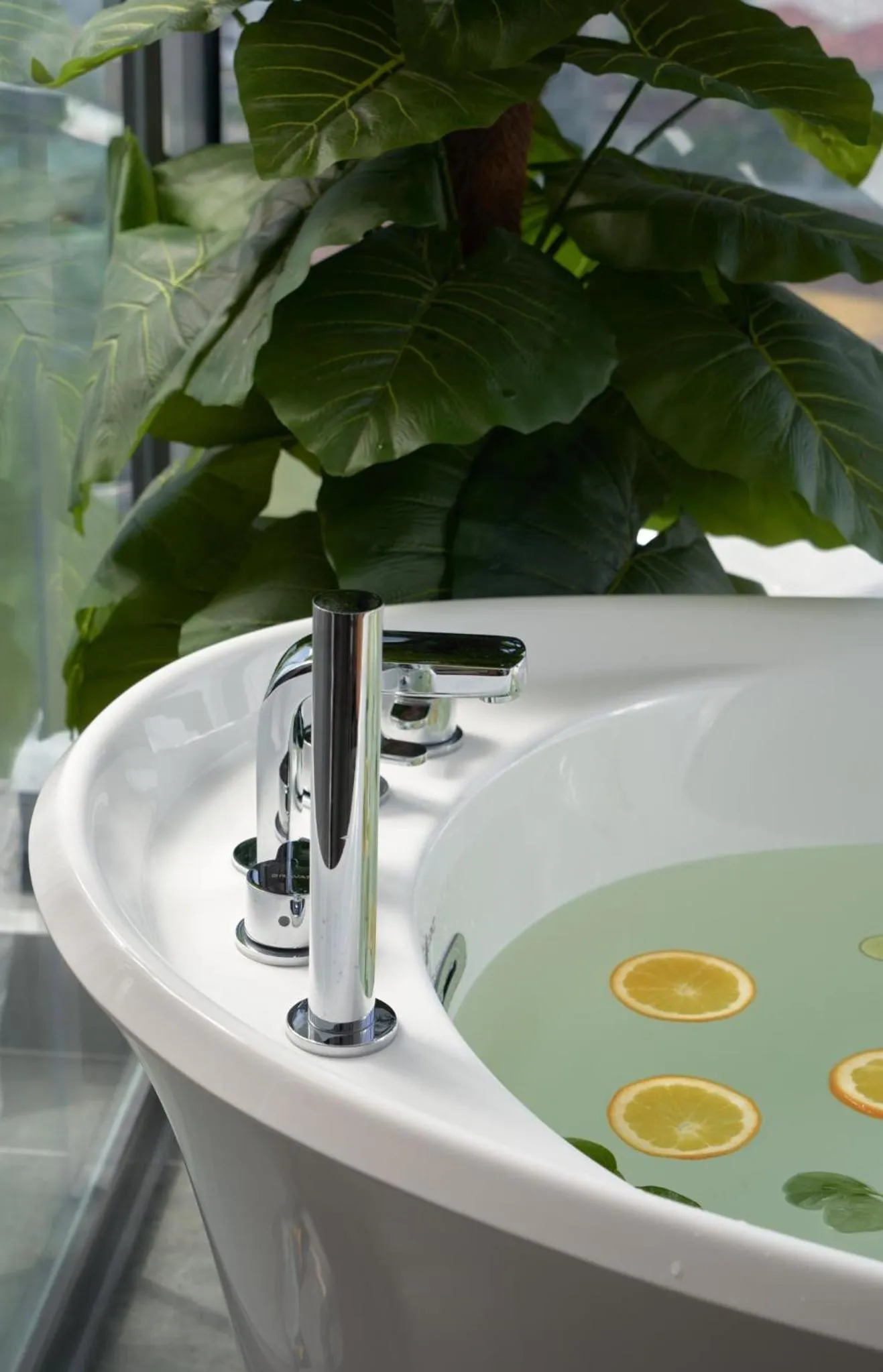 Bath in Em Oi Boutique Hotel