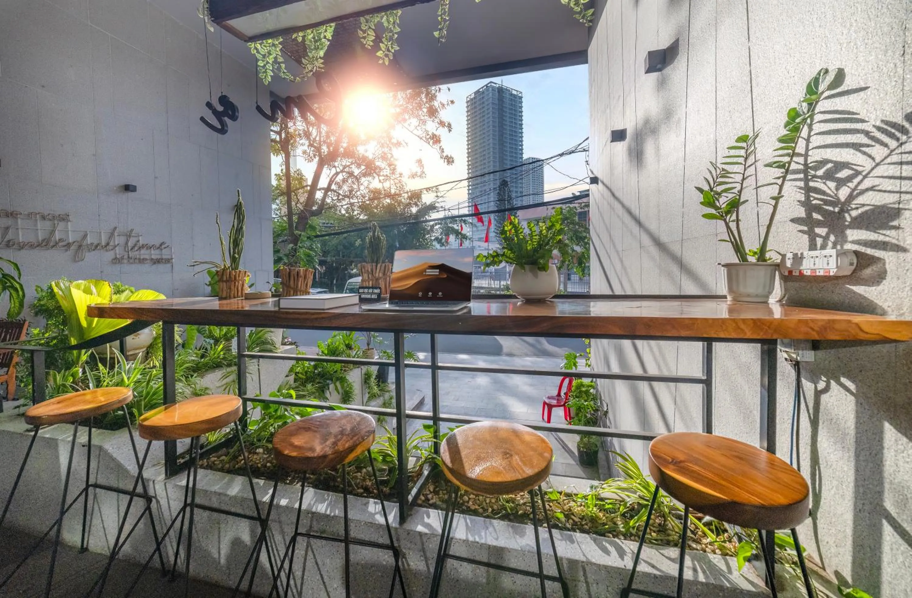 Day in Em Oi Boutique Hotel