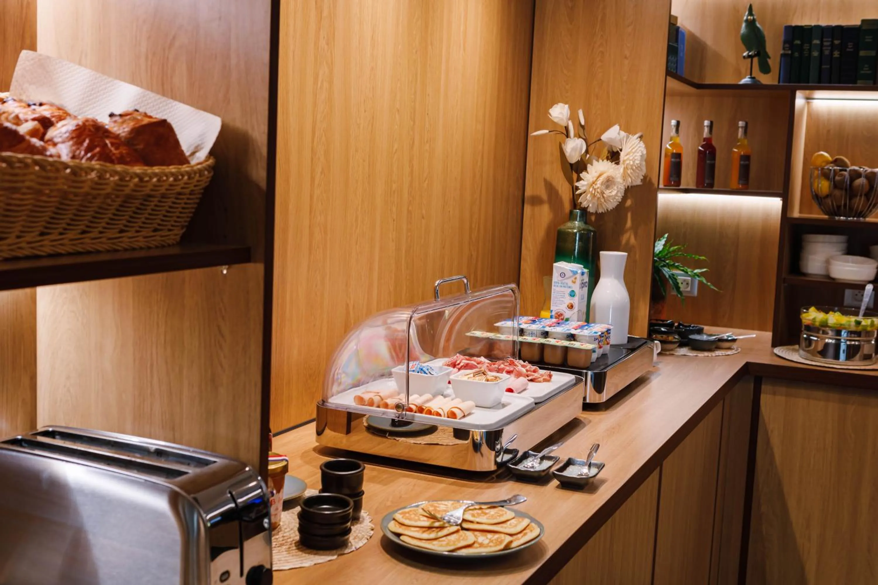 Buffet breakfast in Hotel Des Remparts Perrache