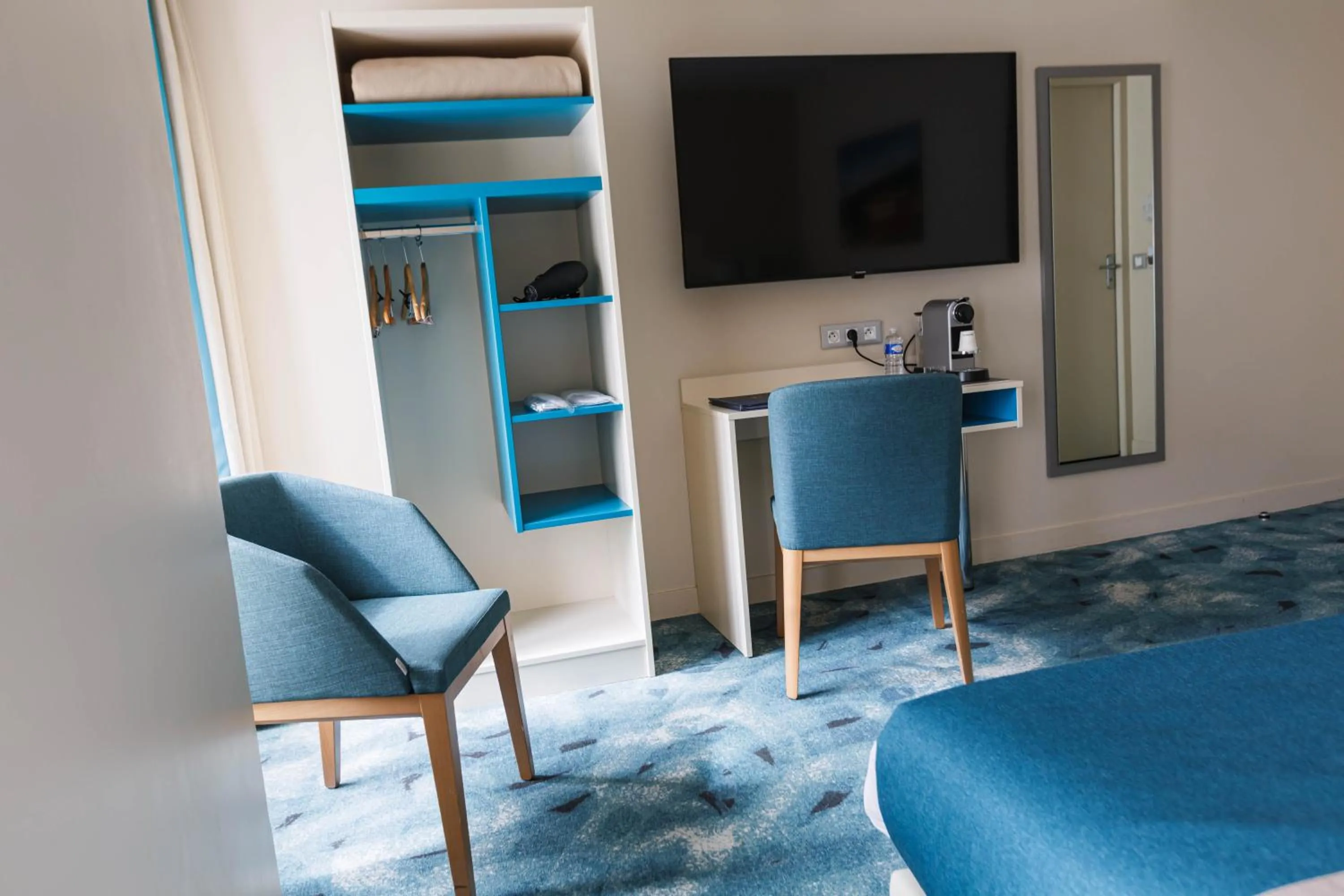 Bed in Hotel Des Remparts Perrache