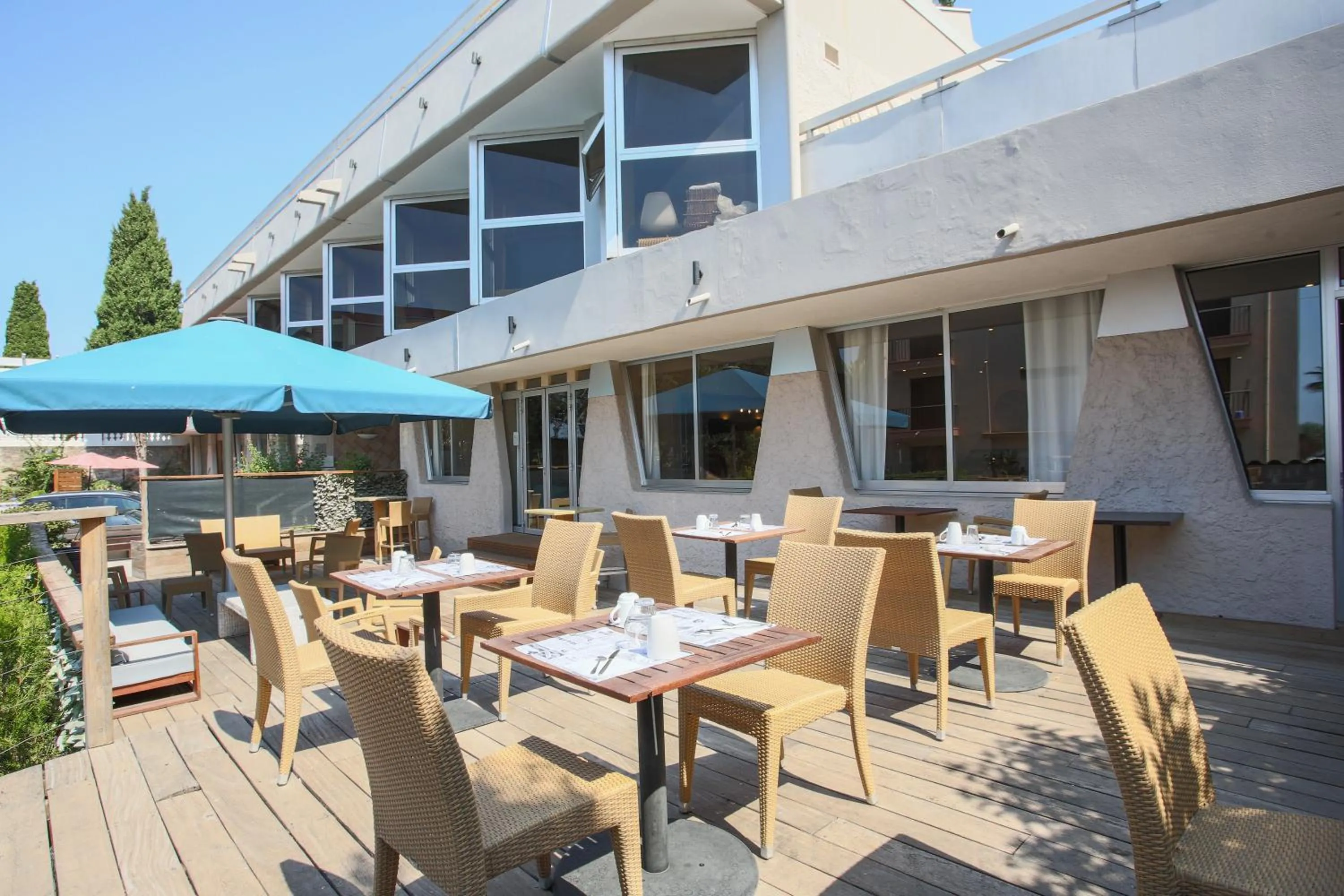 Hotel Brise de Mer - Piscine intérieure & extérieure