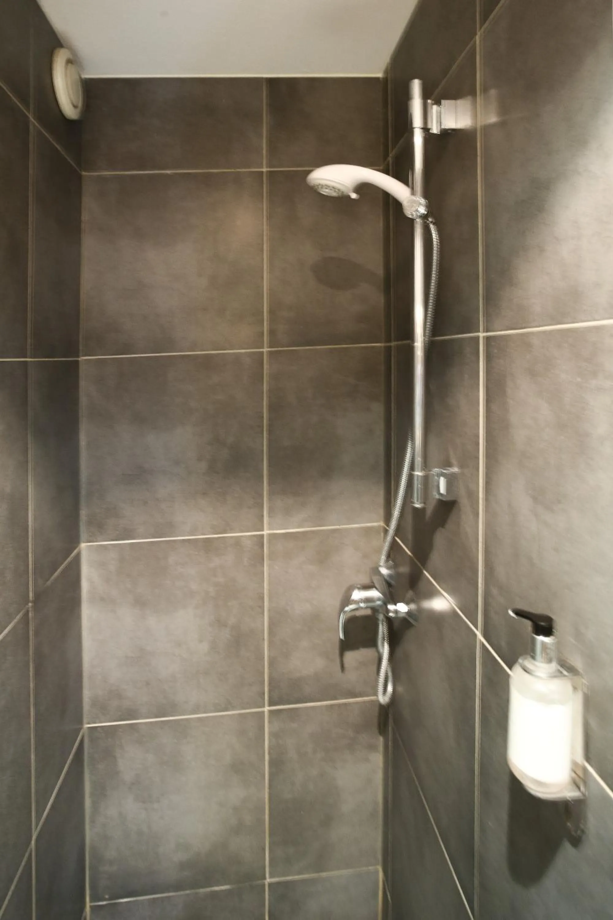 Hotel Brise de Mer - Piscine intérieure & extérieure