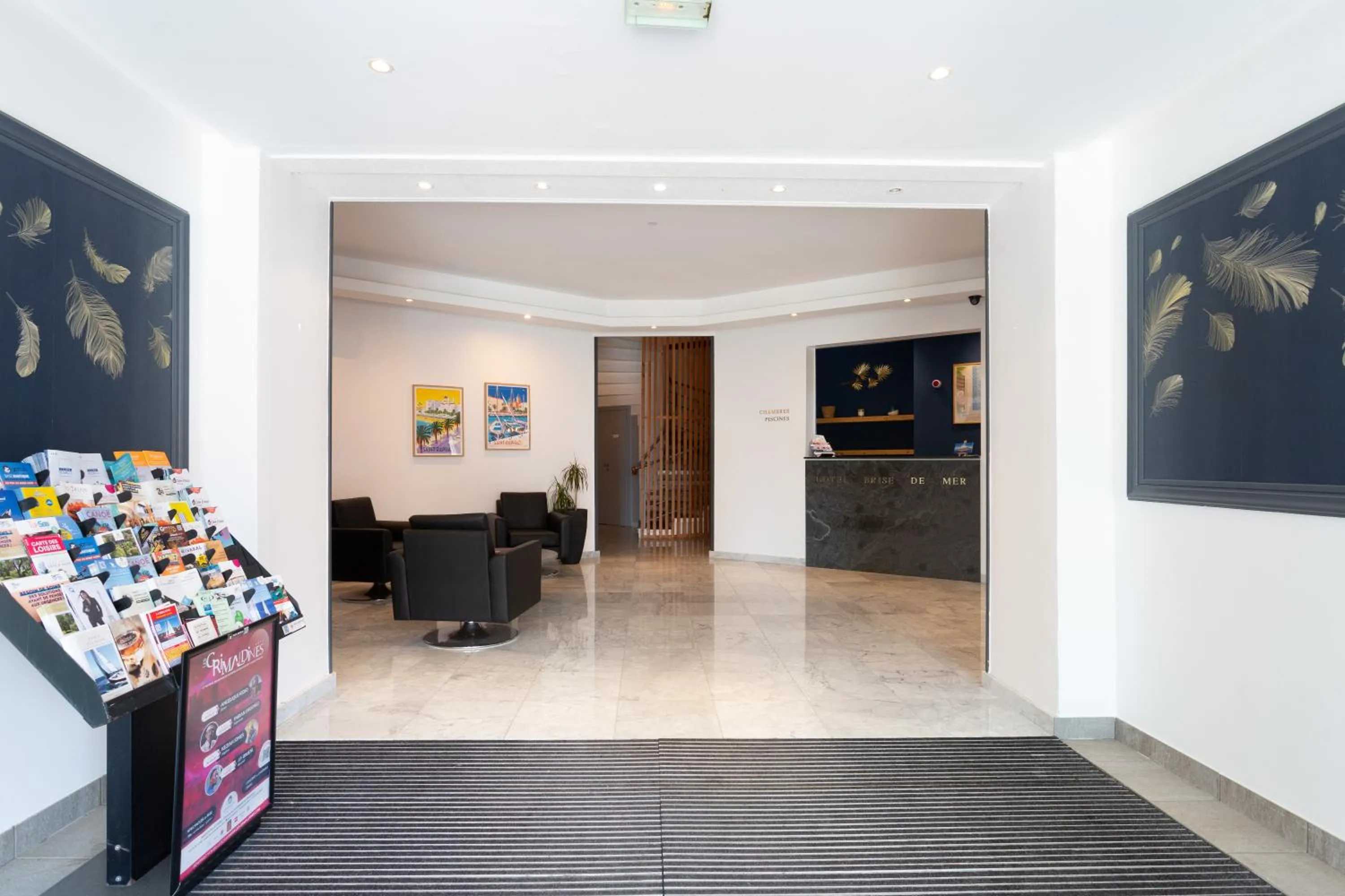 Hotel Brise de Mer - Piscine intérieure & extérieure