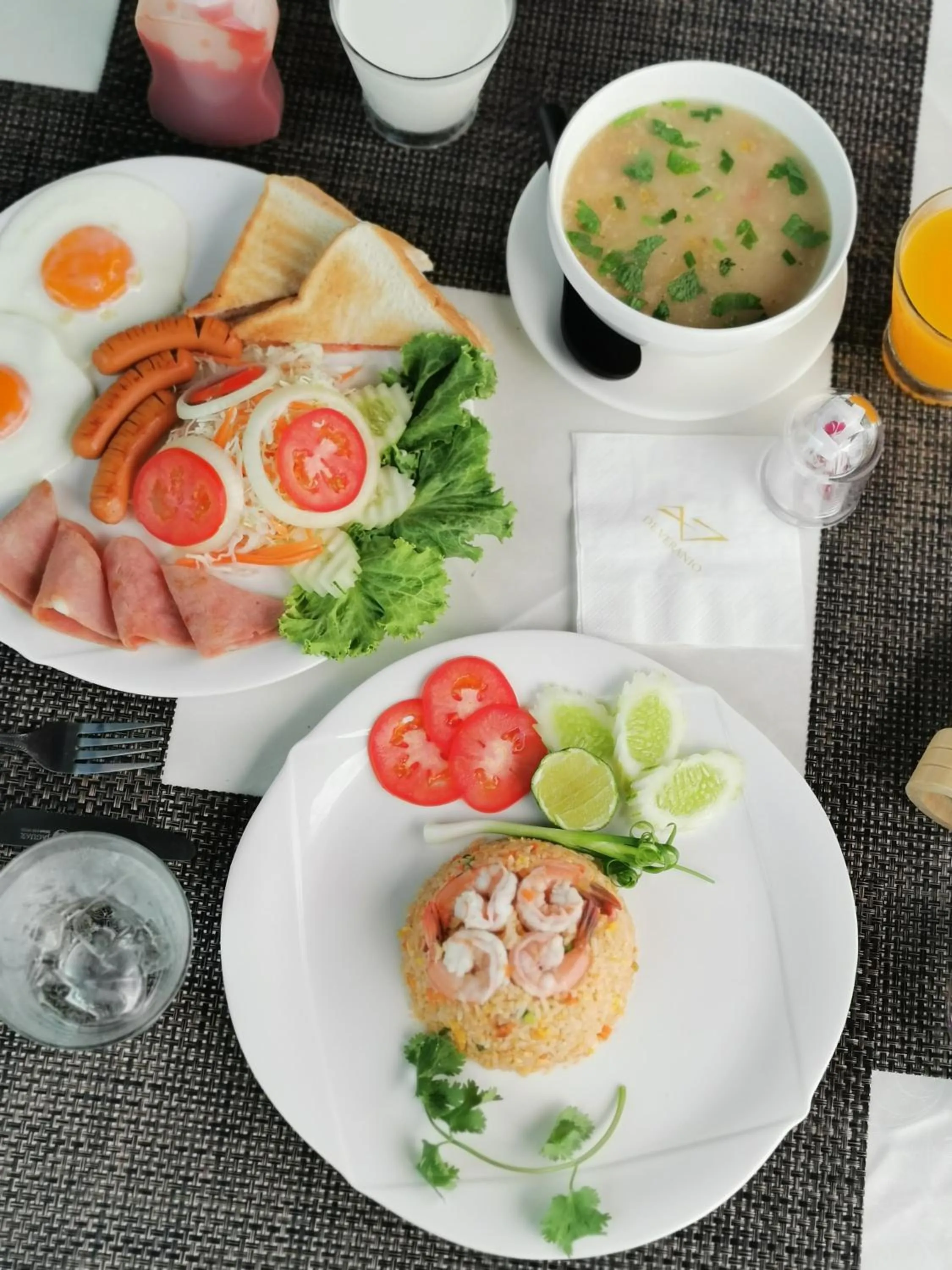 Breakfast in De VeraNiO Resort