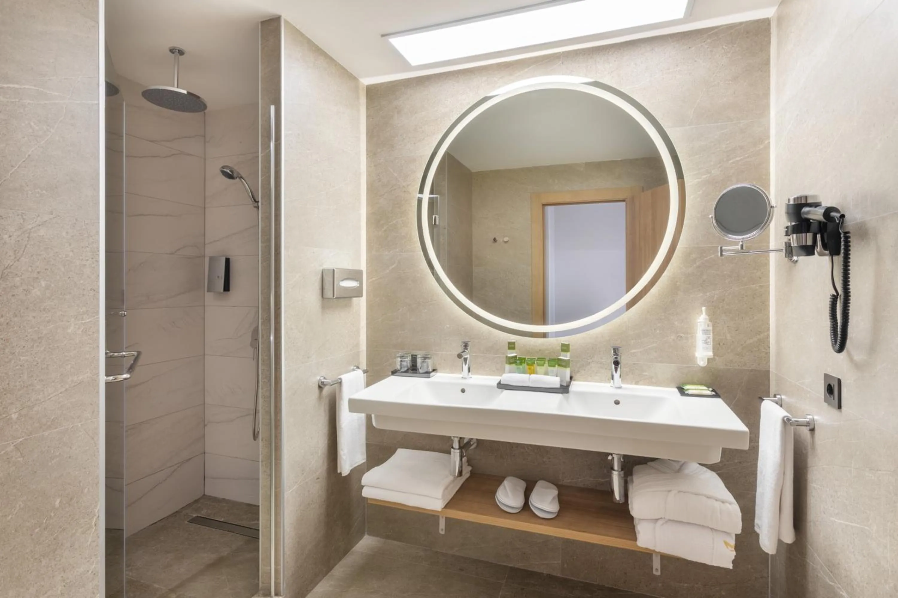 Shower in Hotel Riu Palace Maspalomas - Adults Only