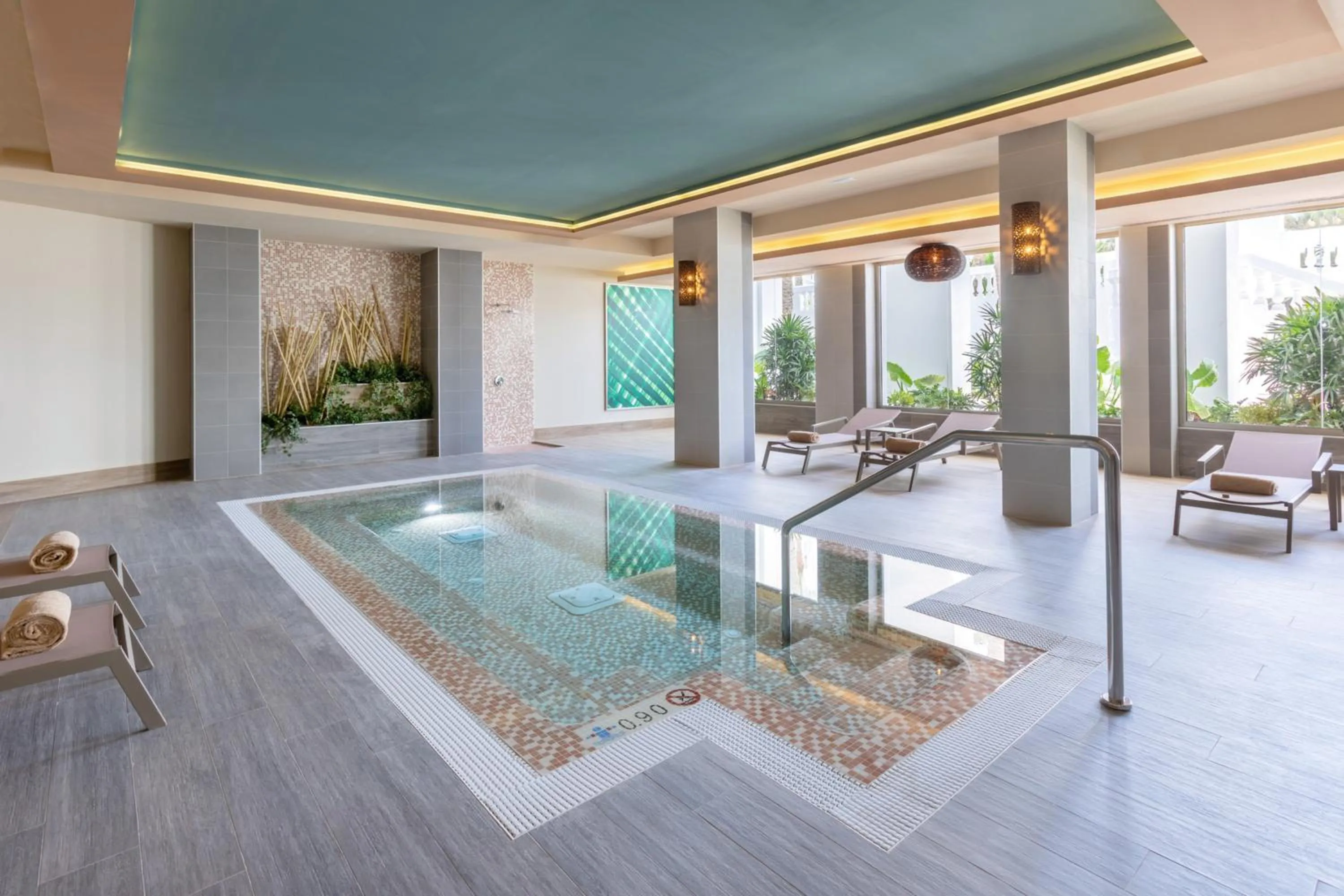 Swimming pool in Hotel Riu Palace Maspalomas - Adults Only