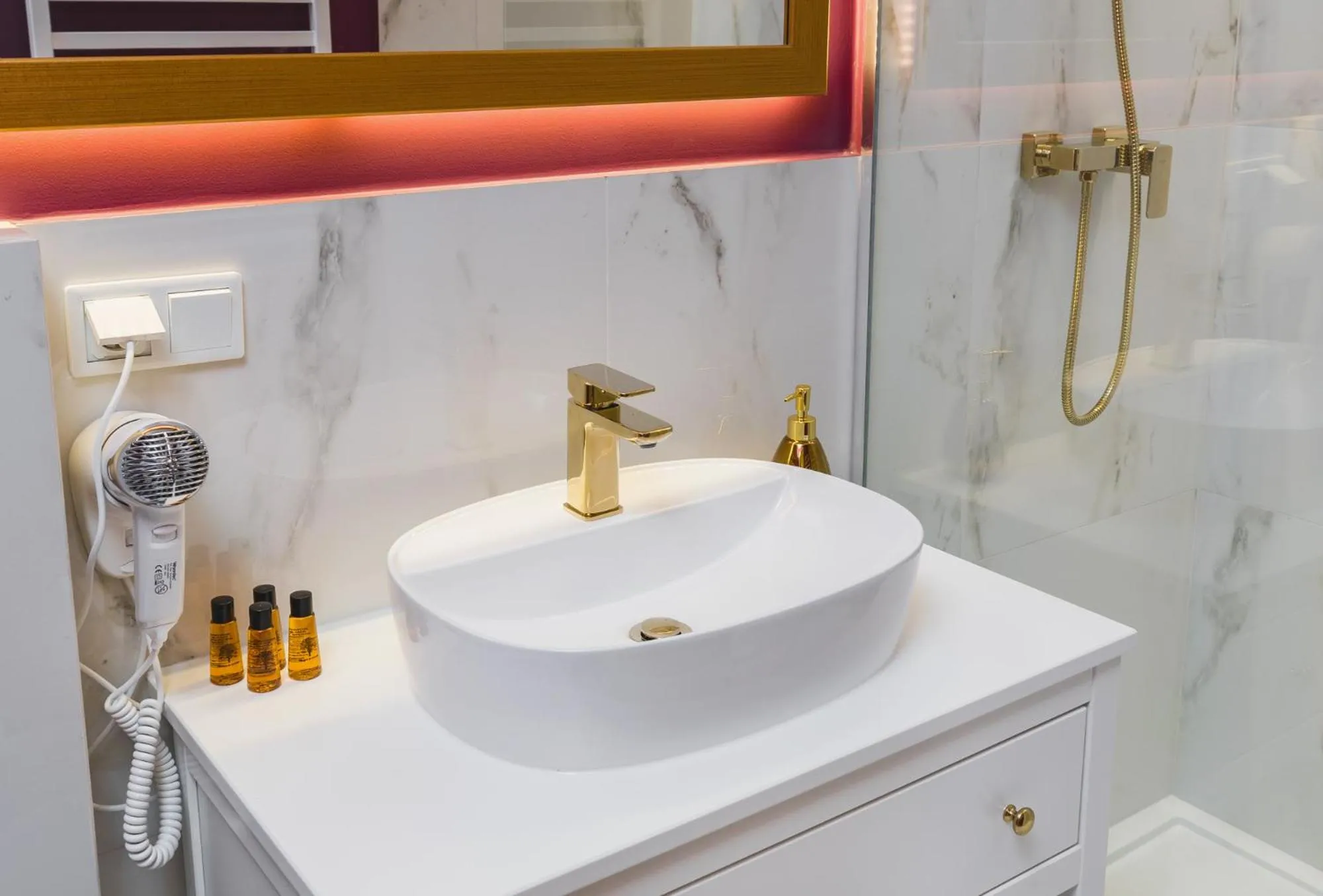 Bathroom in Art of Serenity