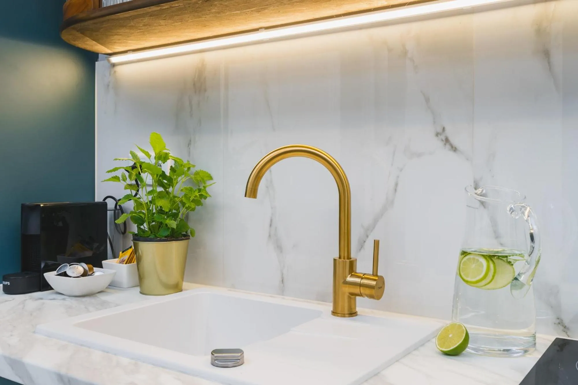 Kitchen or kitchenette in Art of Serenity