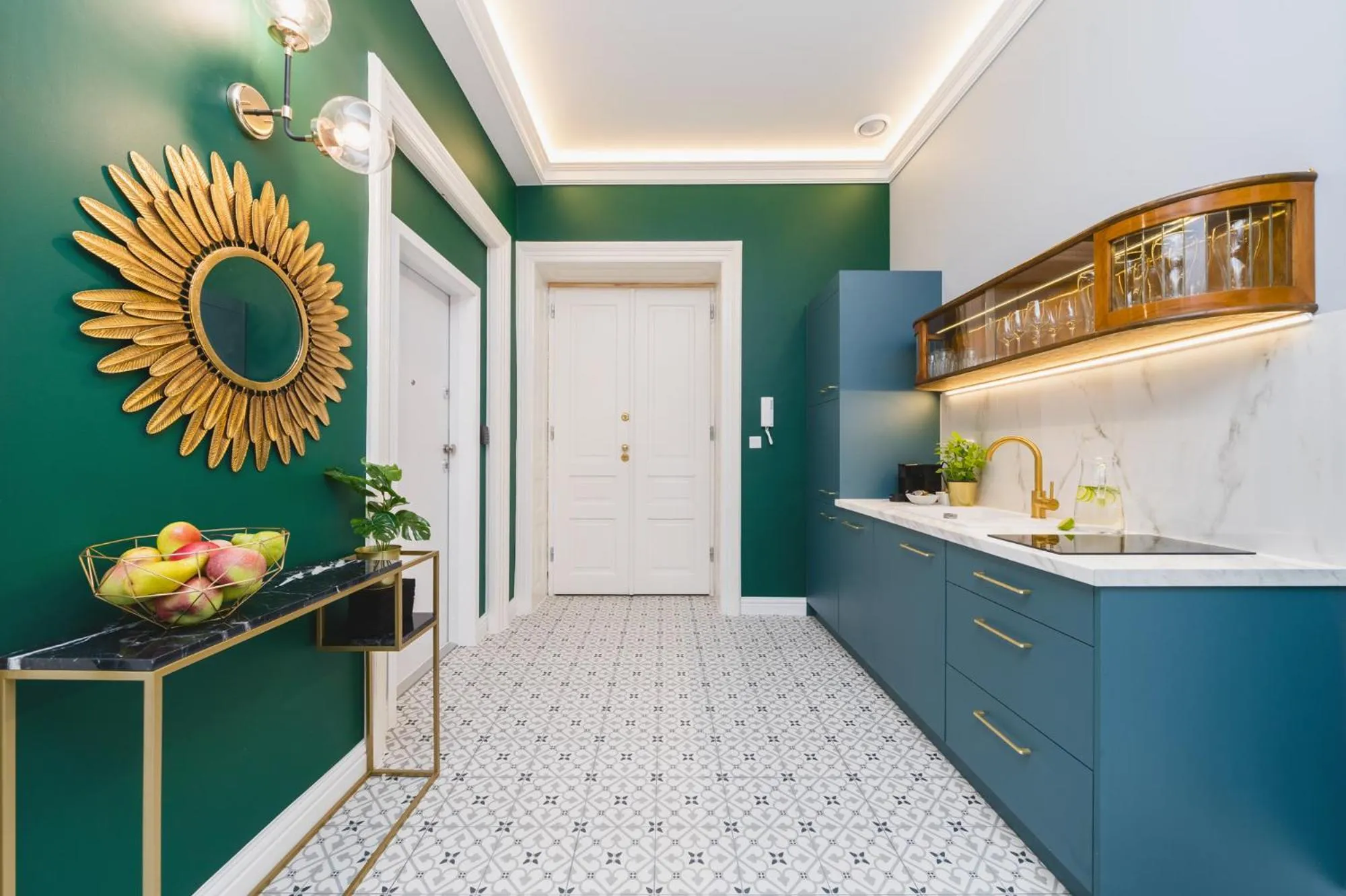 Communal kitchen in Art of Serenity