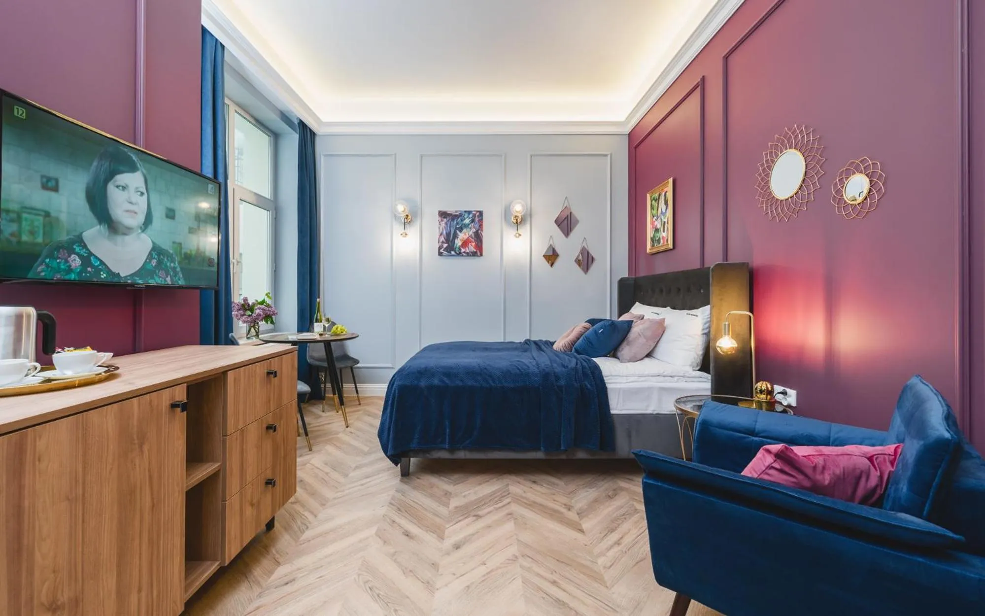 Photo of the whole room, Bed in Art of Serenity