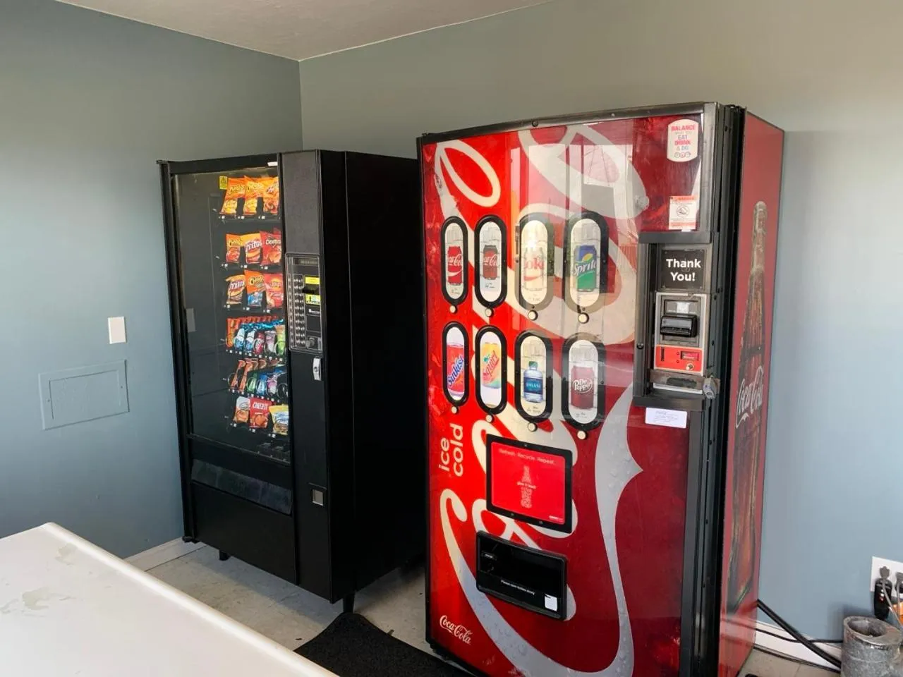 vending machine in Seabird Lodge Fort Bragg