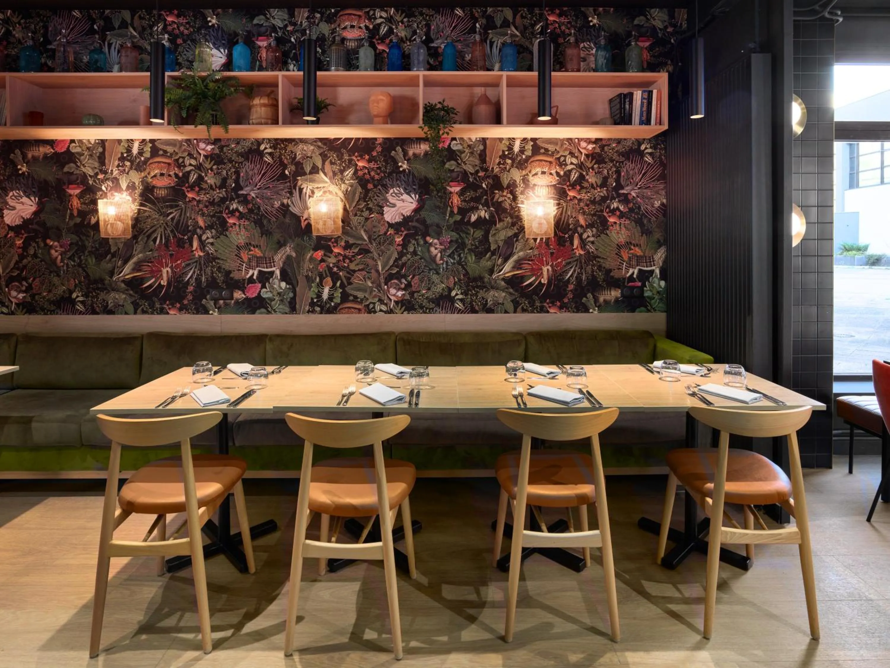 Restaurant/places to eat in Radisson Hotel Clermont-Ferrand