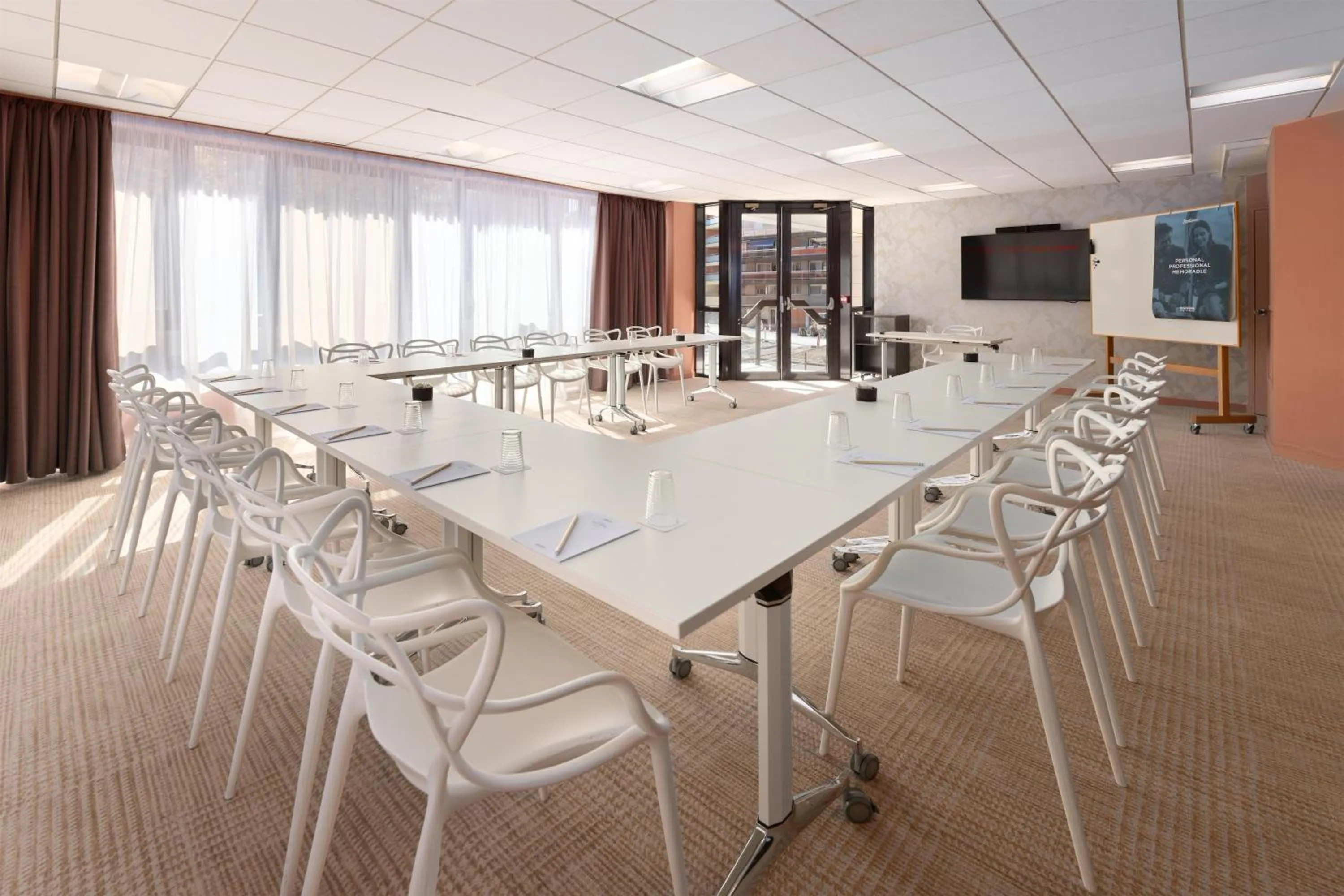 Meeting/conference room in Radisson Hotel Clermont-Ferrand