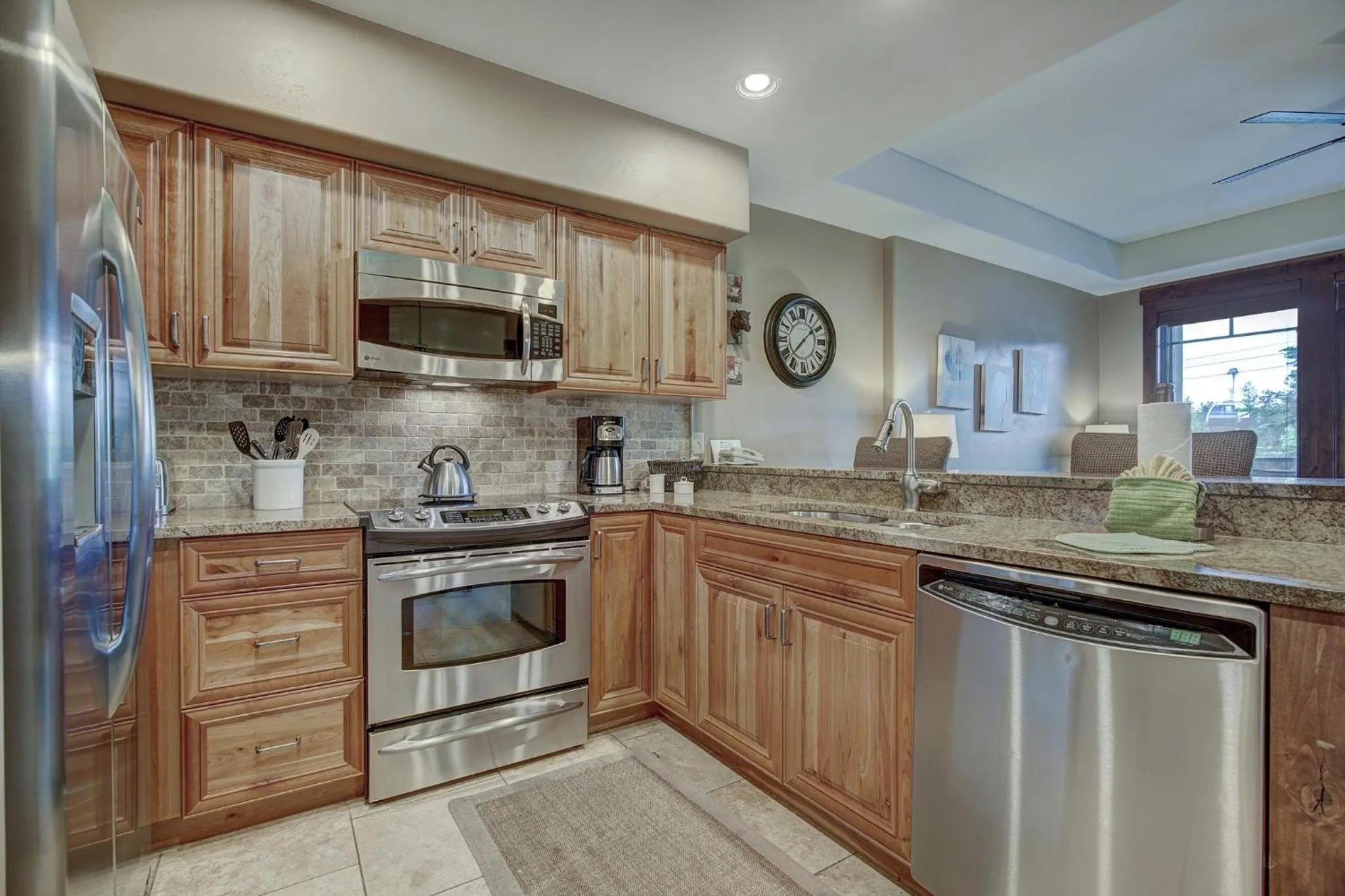 Kitchen or kitchenette in Crystal Peak Lodge By Vail Resorts