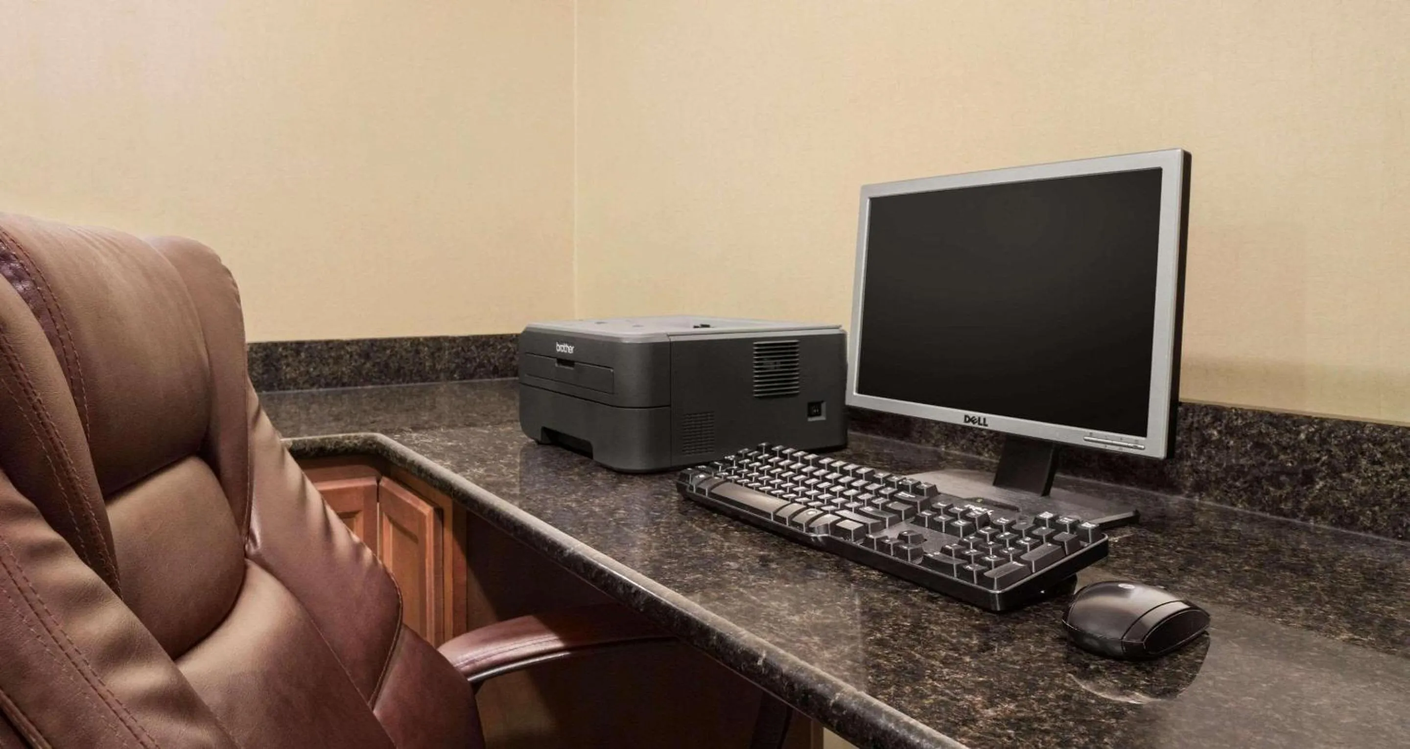 Business facilities in Country Inn & Suites by Radisson, Crestview, FL