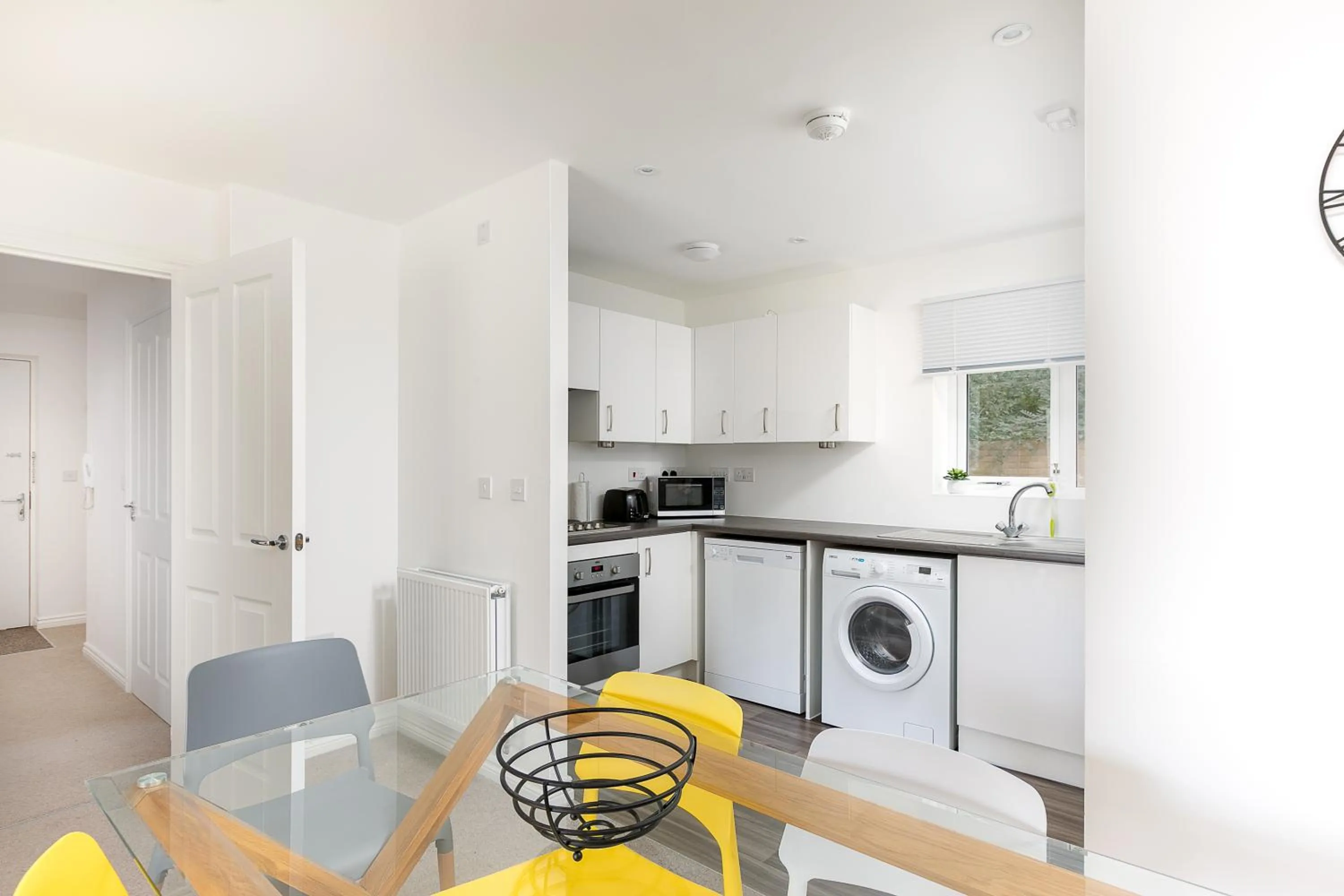 Kitchen or kitchenette in Hertford Serviced Apartments by Payman Club