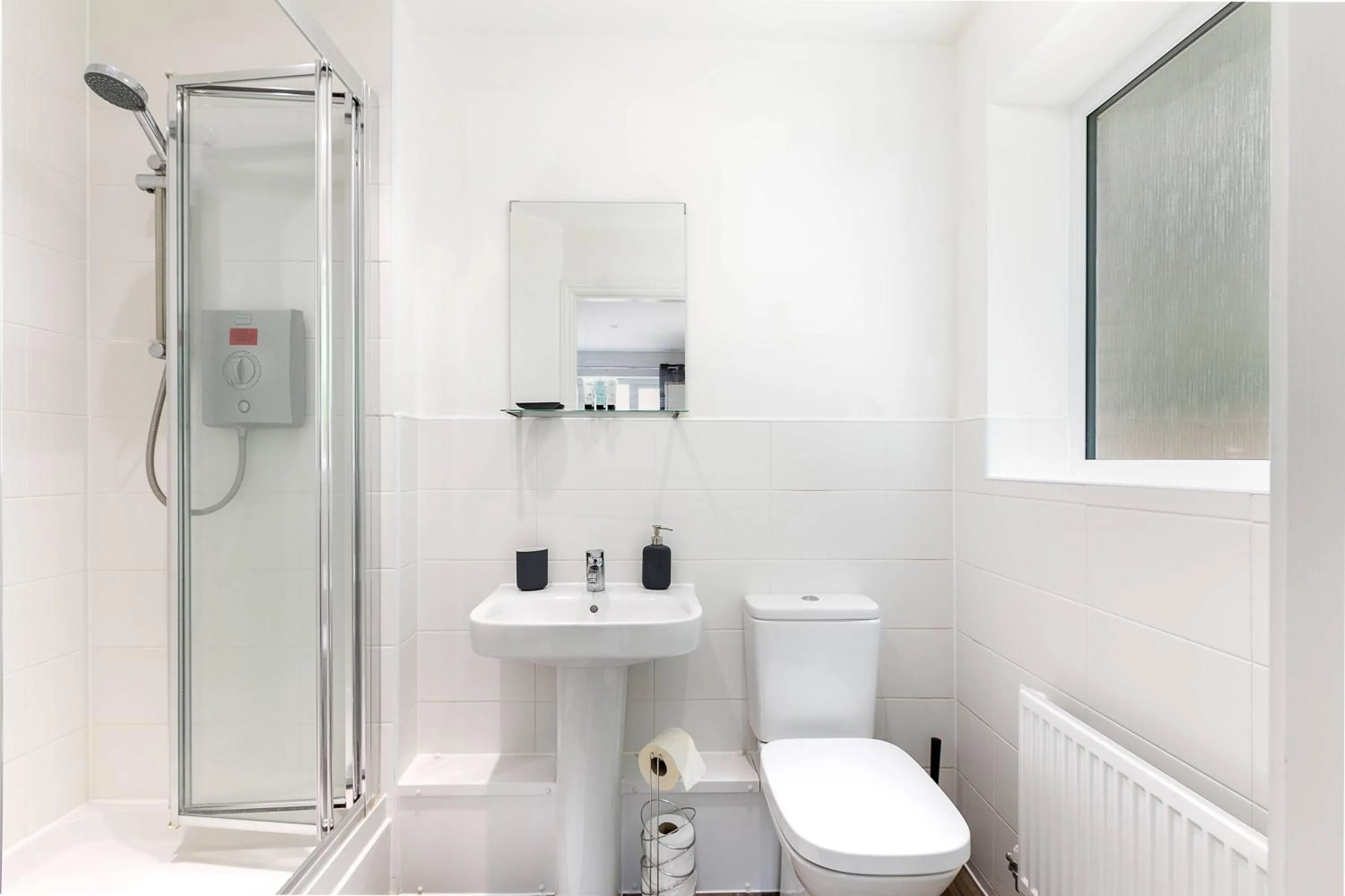 Shower in Hertford Serviced Apartments by Payman Club