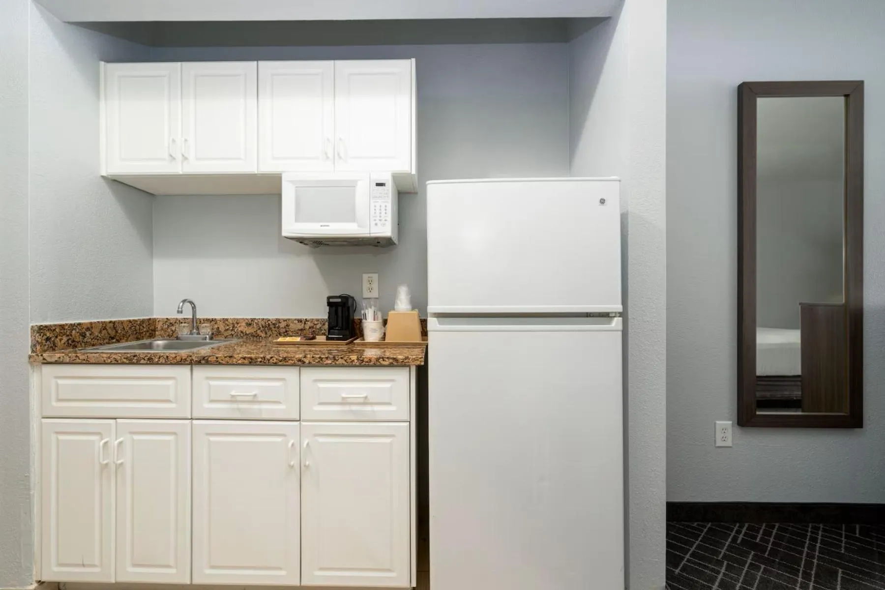 Kitchen or kitchenette in Baymont by Wyndham Augusta Riverwatch