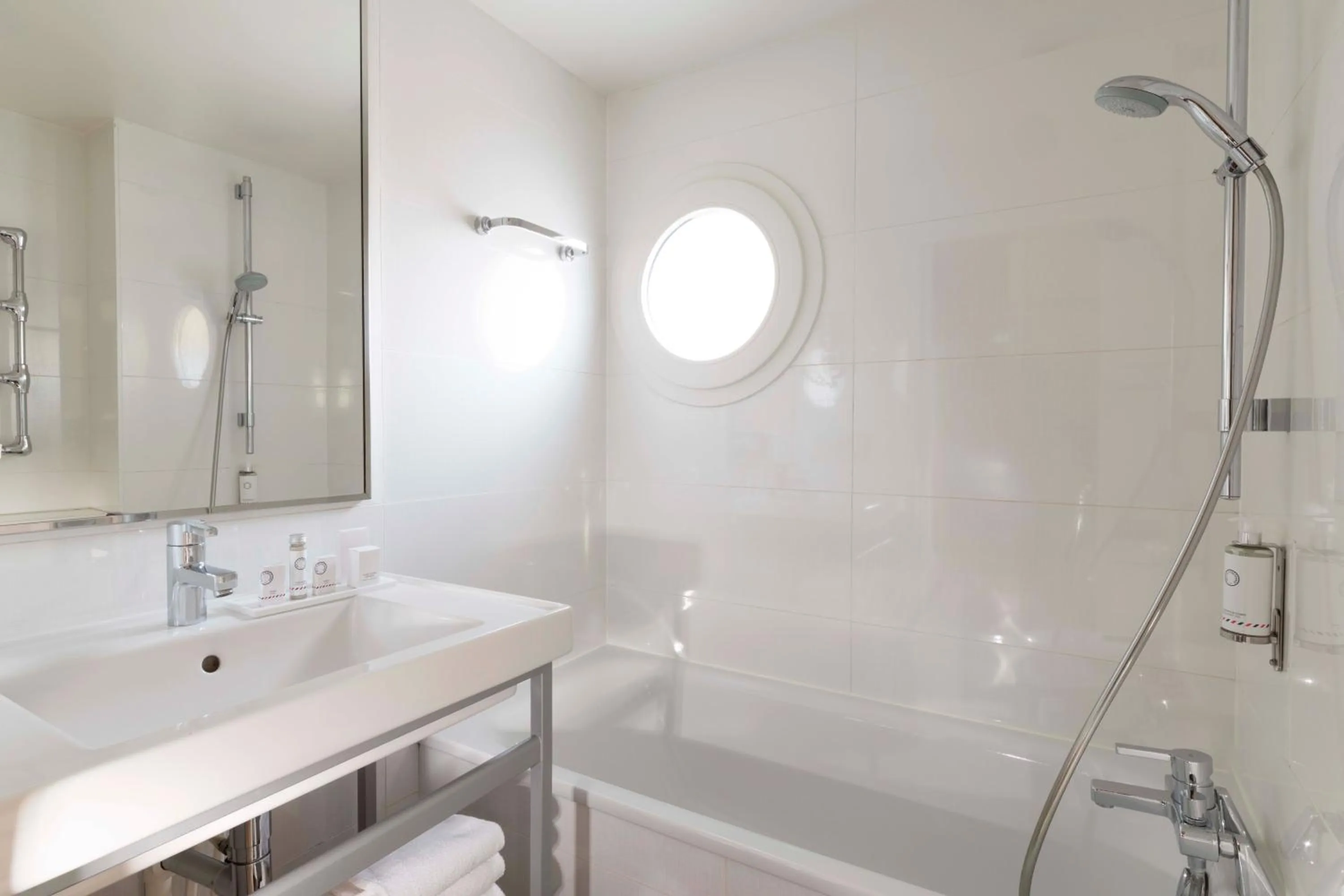 Bathroom in Jardins Eiffel