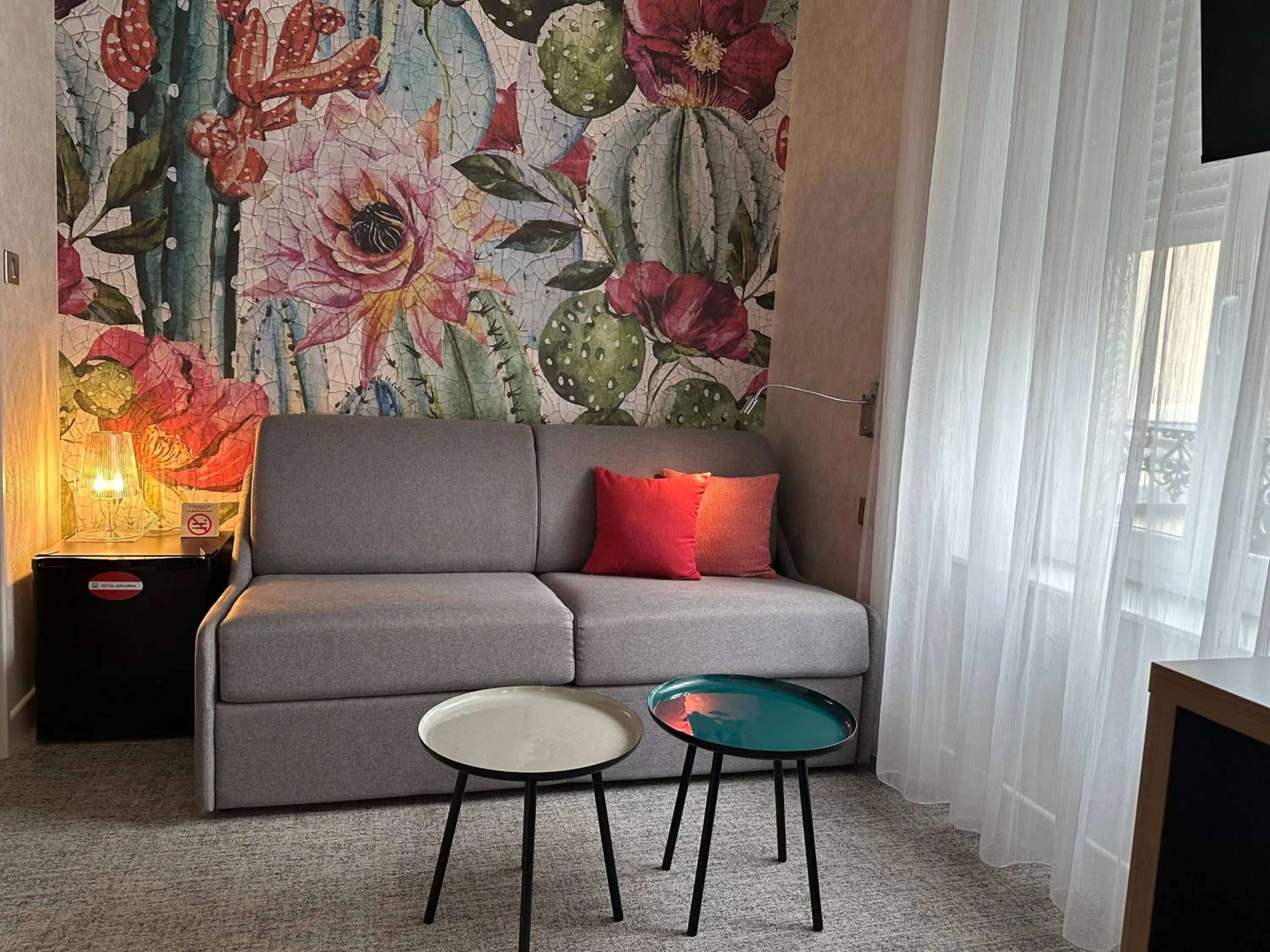 Living room in HOTEL ARVERNA VICHY - ClT'HOTEL