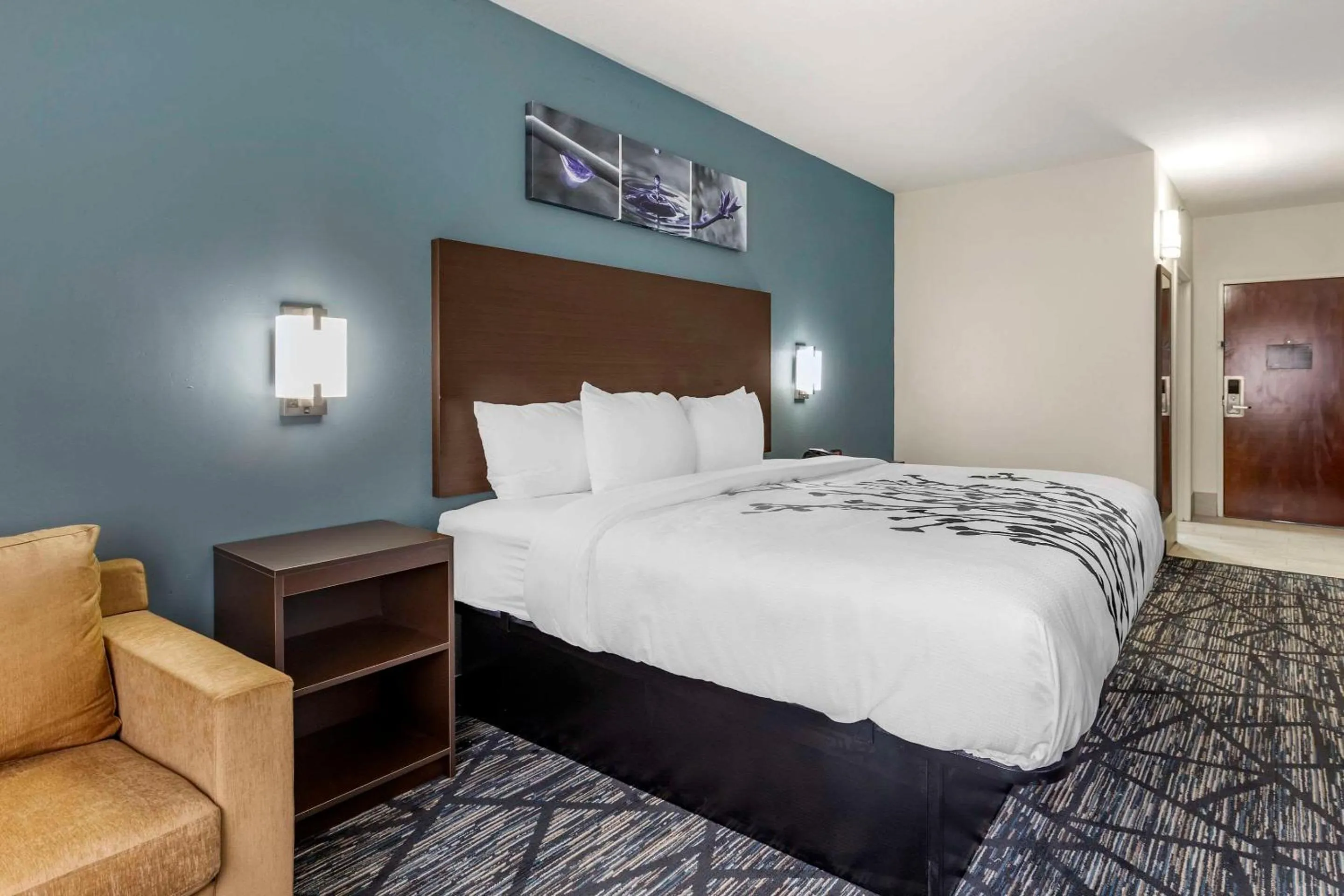 Bedroom, Bed in Sleep Inn & Suites Grovetown - Augusta West
