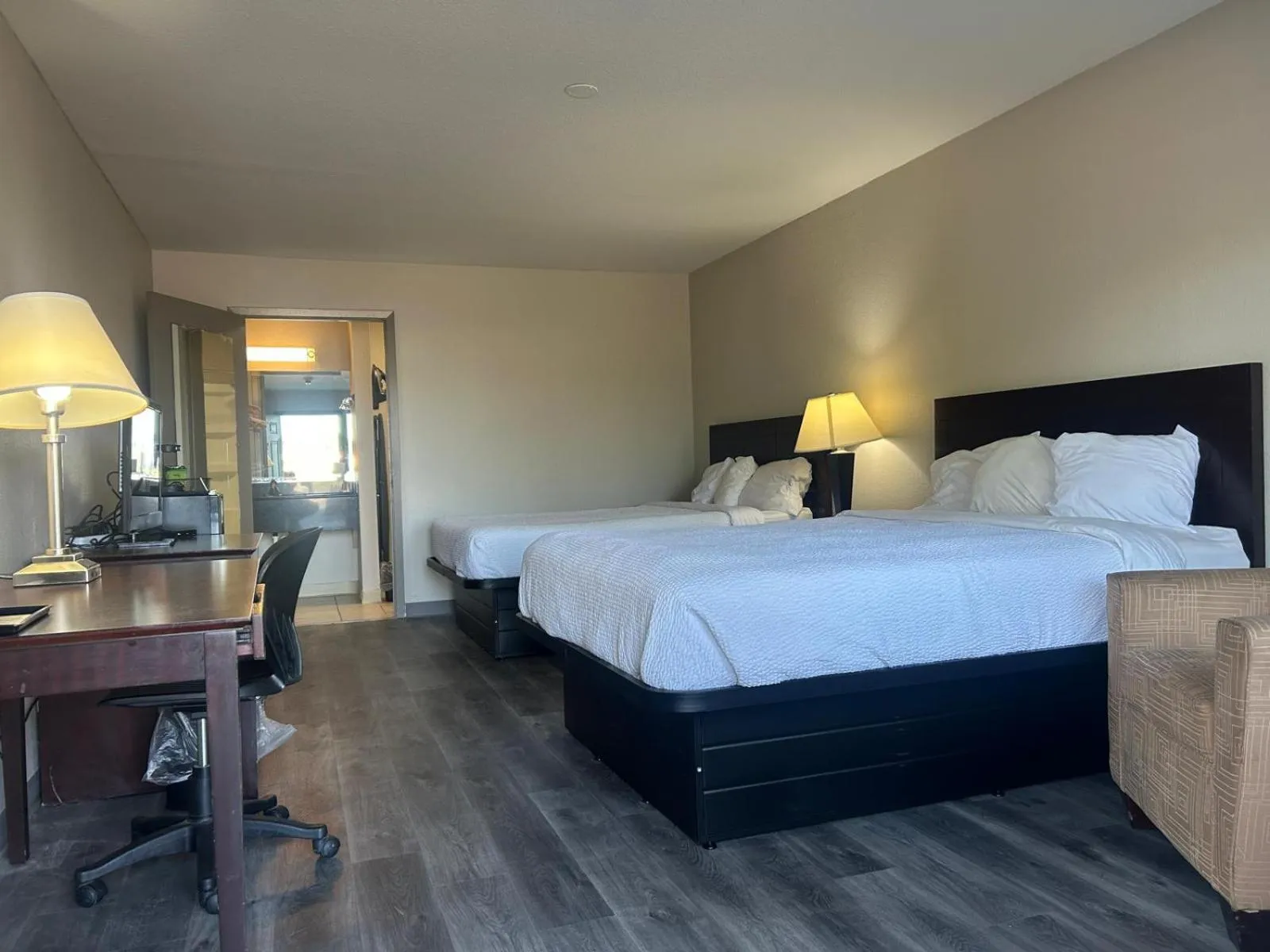 Bed in Days Inn by Wyndham Natchitoches