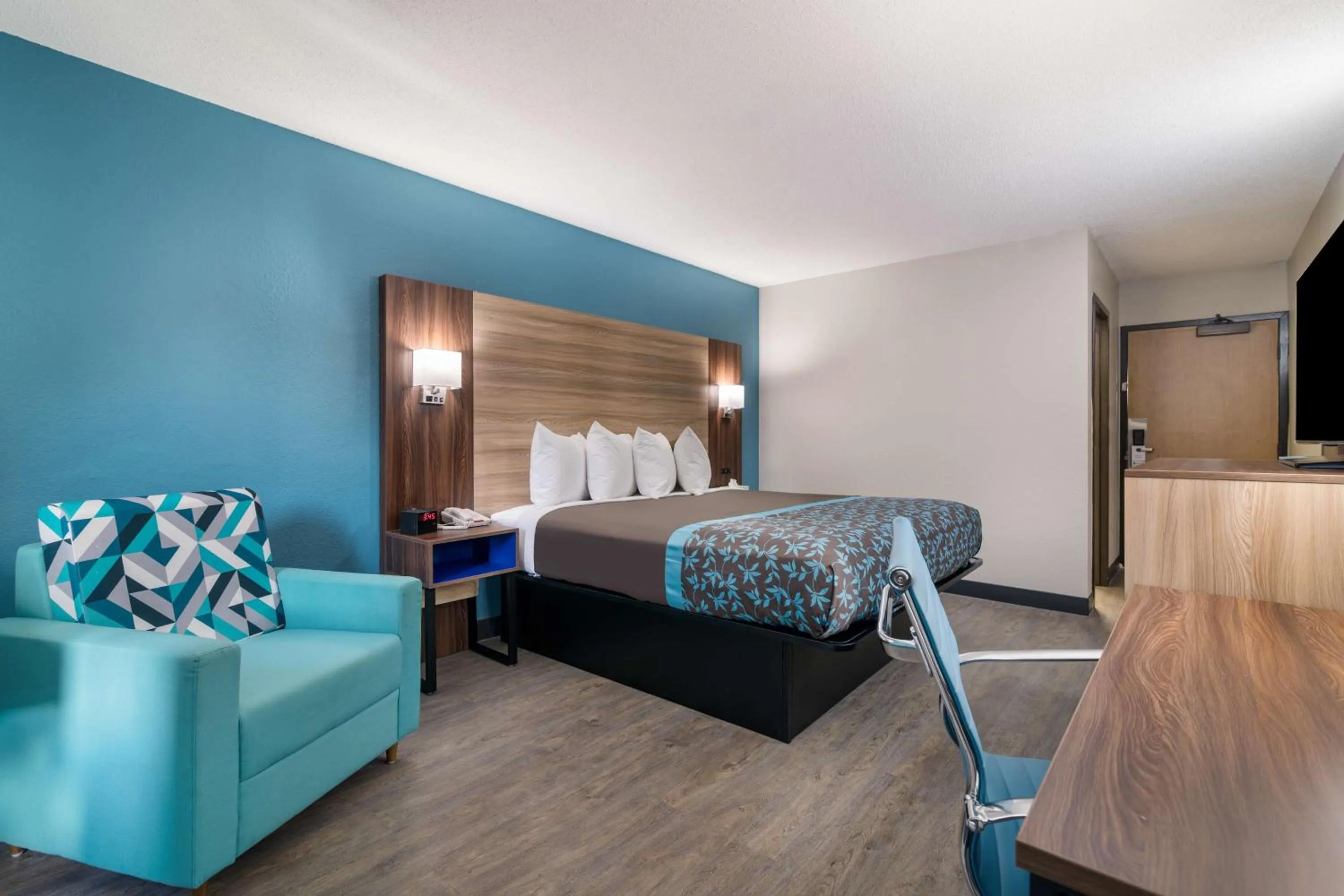 Photo of the whole room, Bed in SureStay Hotel by Best Western Lewiston