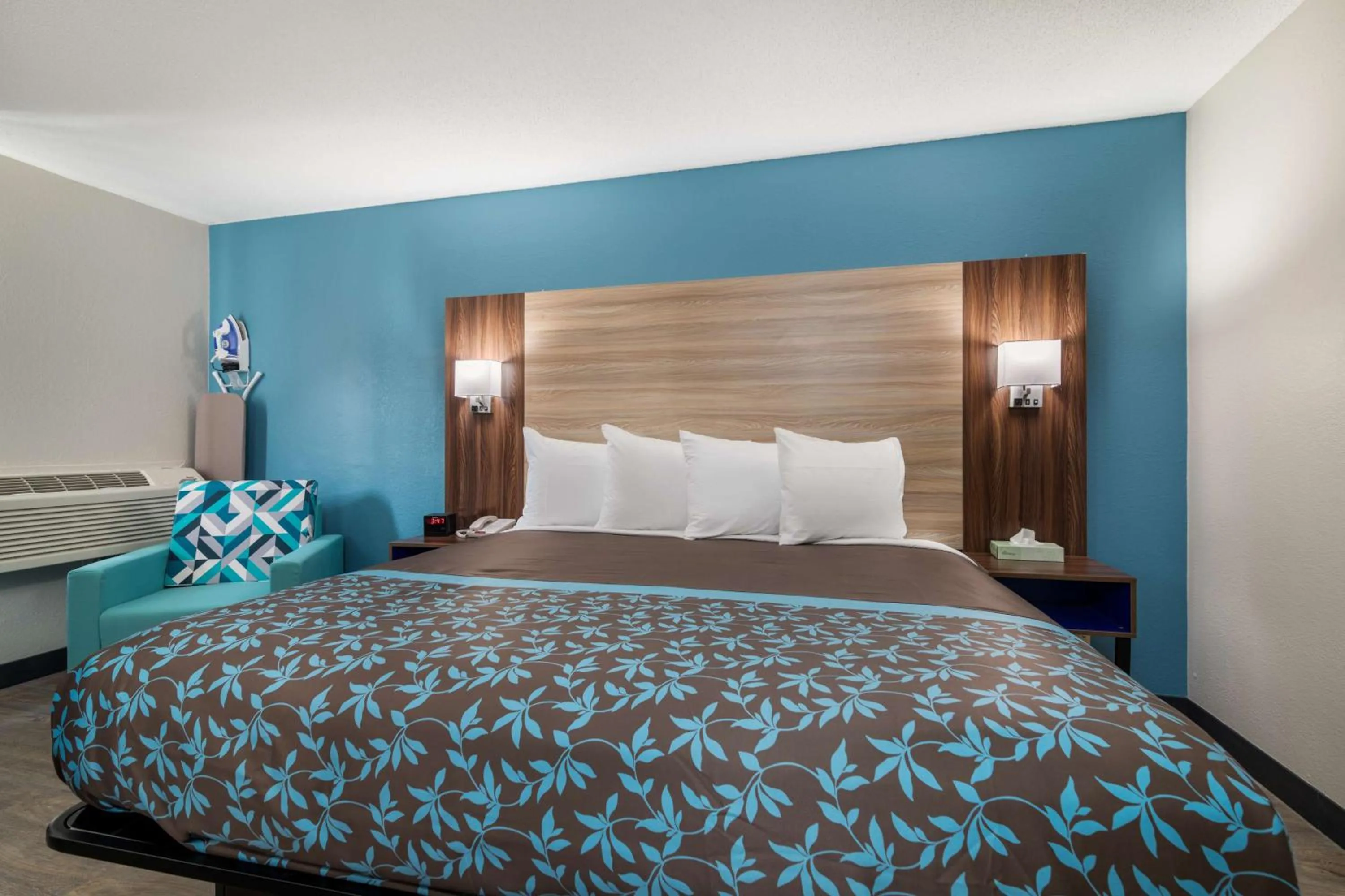 Bed in SureStay Hotel by Best Western Lewiston