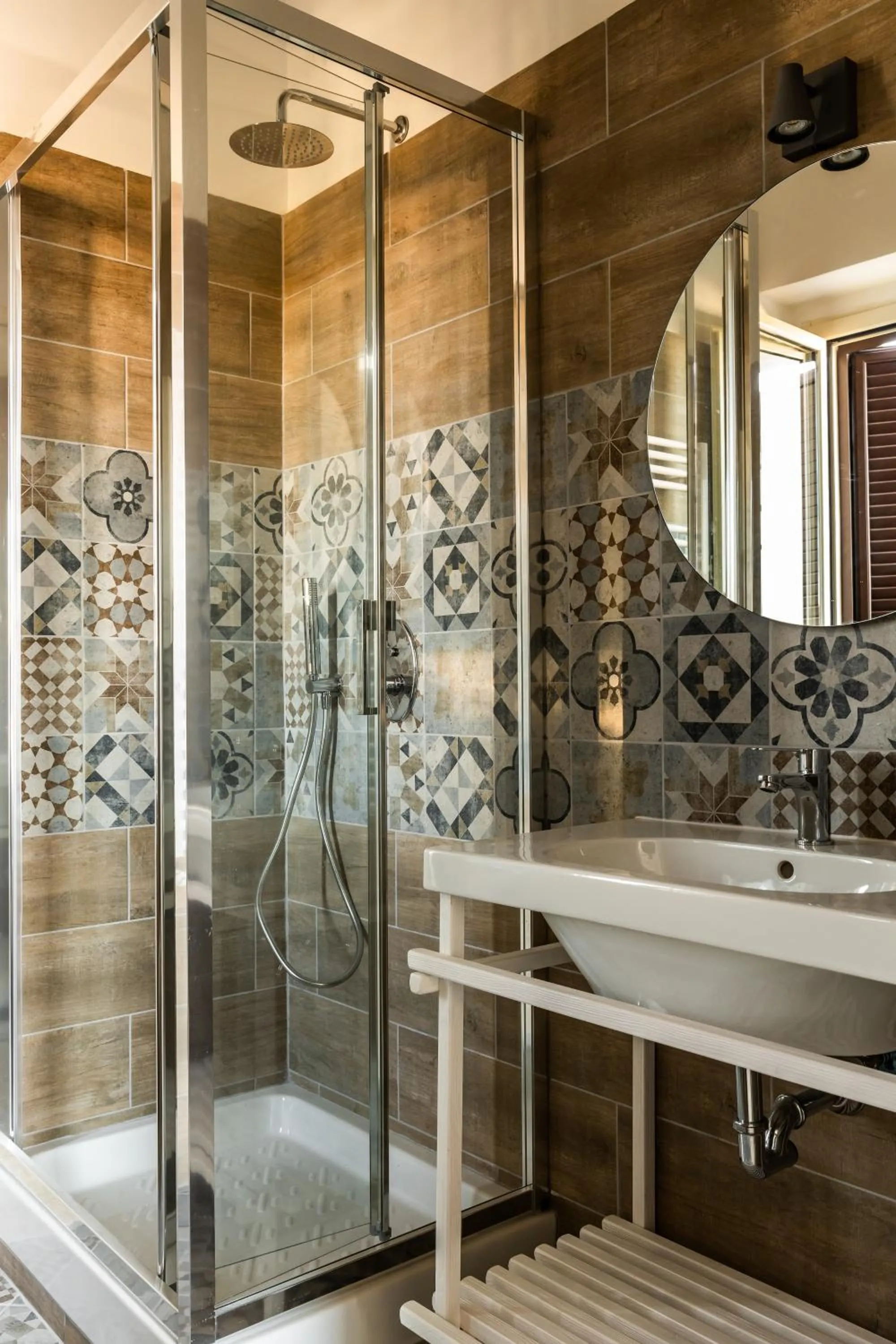 Shower in Campo24roma Guesthouse